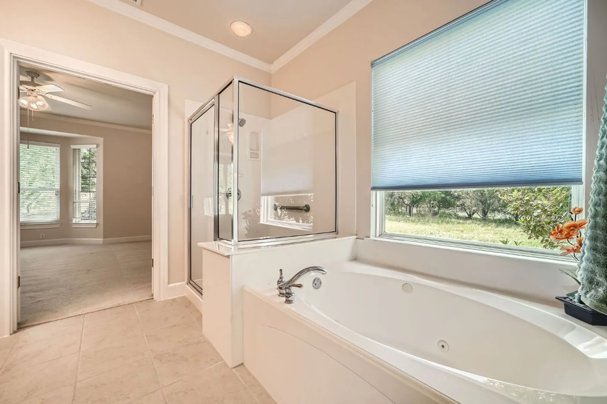 Property Slideshow image 15 of 20 | 510 dove hollow trl, Georgetown, TX, 78633