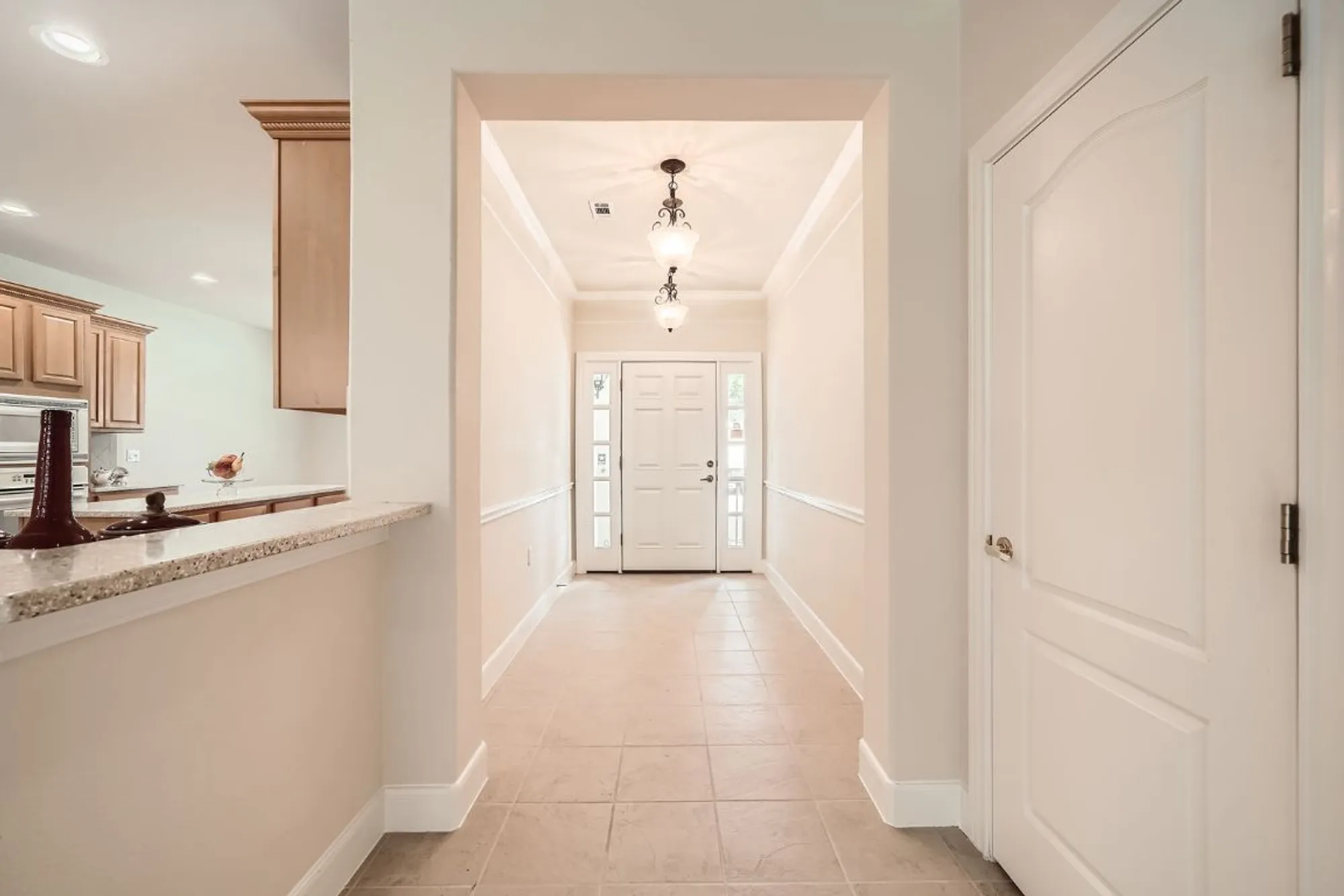 Property Slideshow image 5 of 20 | 510 dove hollow trl, Georgetown, TX, 78633