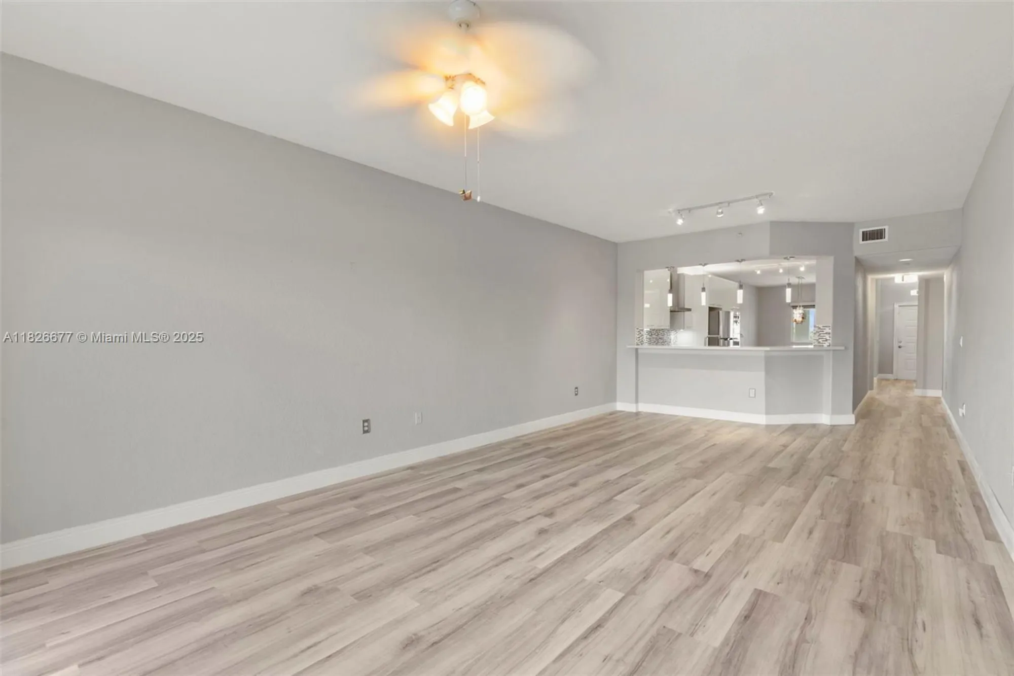 Property Slideshow image 14 of 31 | 7727 southampton ter 412, Tamarac, FL, 33321