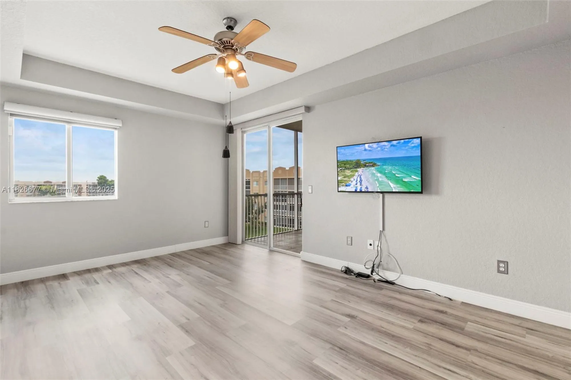 Property Slideshow image 16 of 31 | 7727 southampton ter 412, Tamarac, FL, 33321