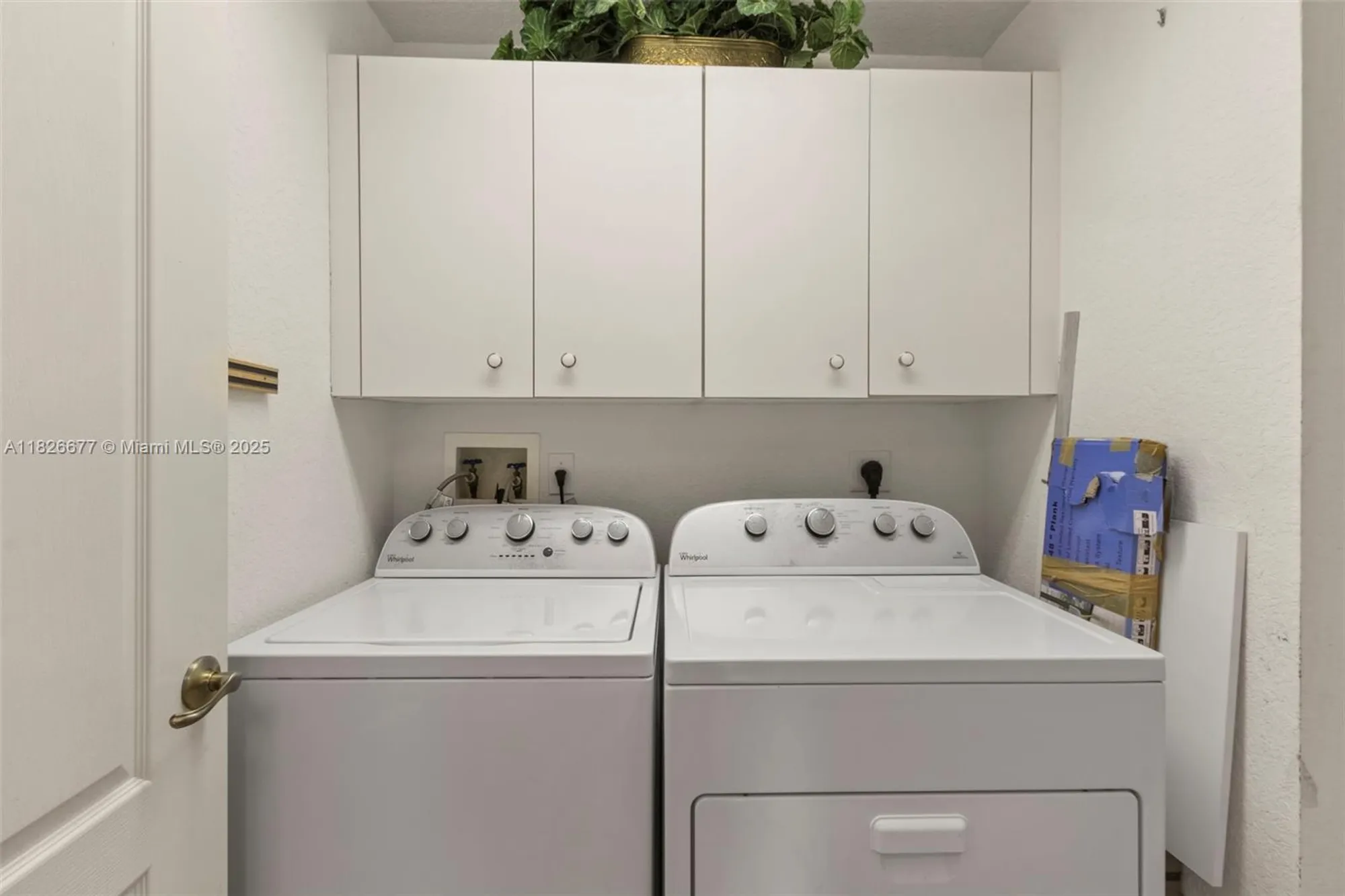 Property Slideshow image 26 of 31 | 7727 southampton ter 412, Tamarac, FL, 33321