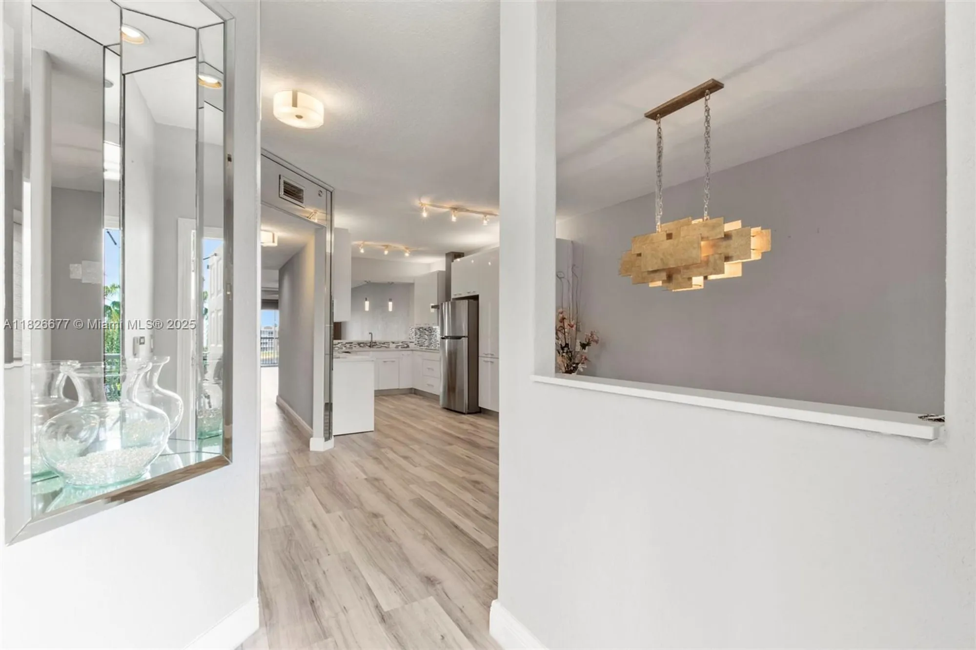 Property Slideshow image 2 of 31 | 7727 southampton ter 412, Tamarac, FL, 33321