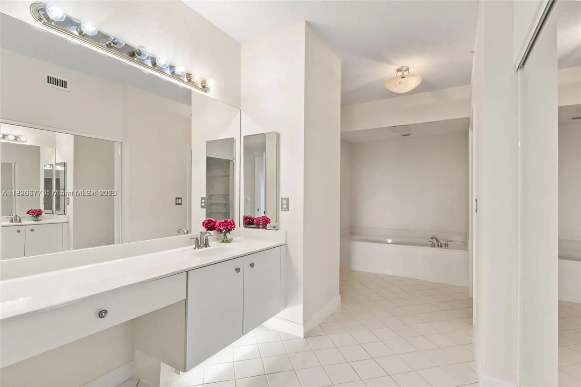Property Slideshow image 20 of 31 | 7727 southampton ter 412, Tamarac, FL, 33321