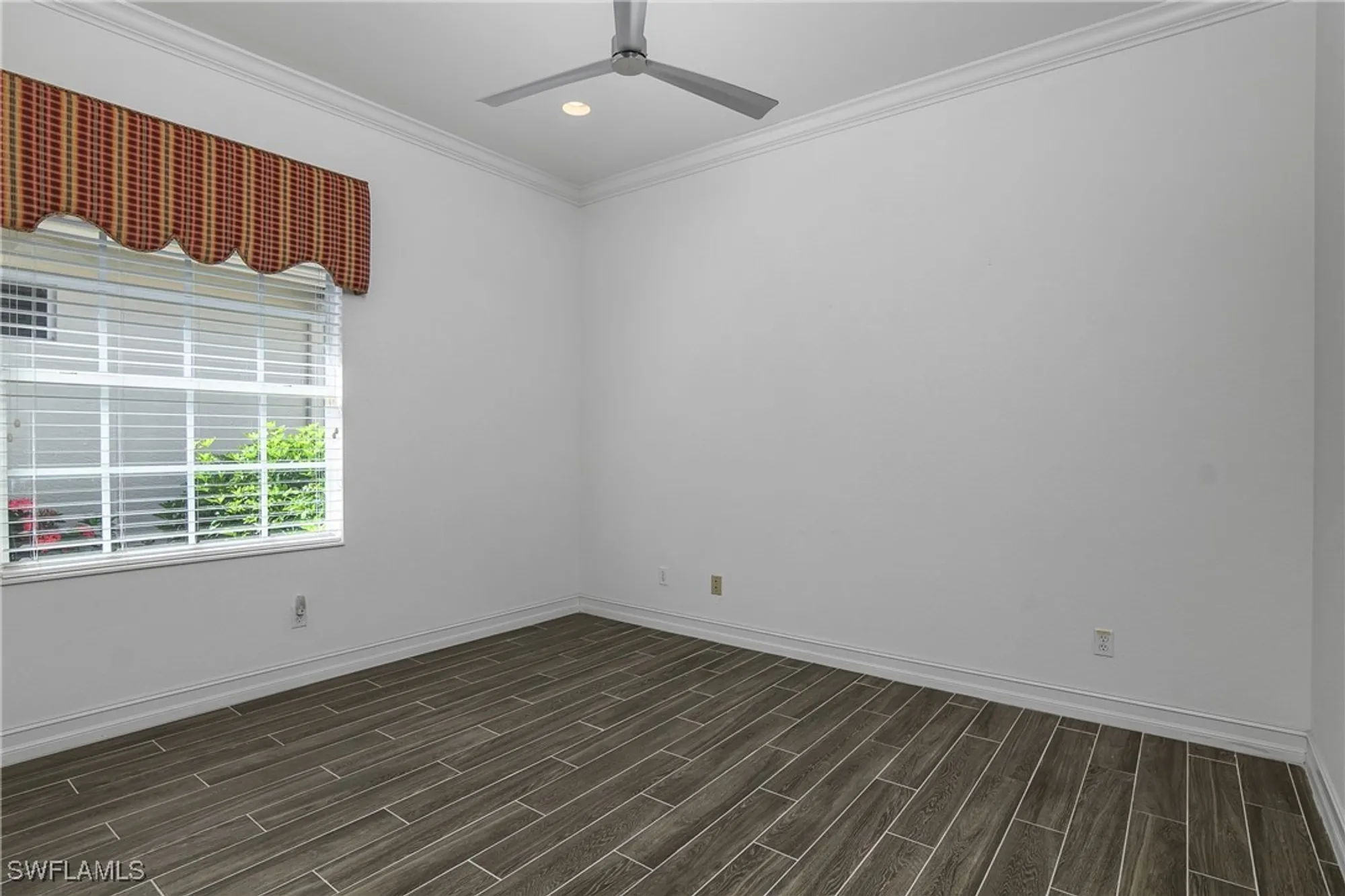 Property Slideshow image 15 of 33 | 151 vista ln, Naples, FL, 34119
