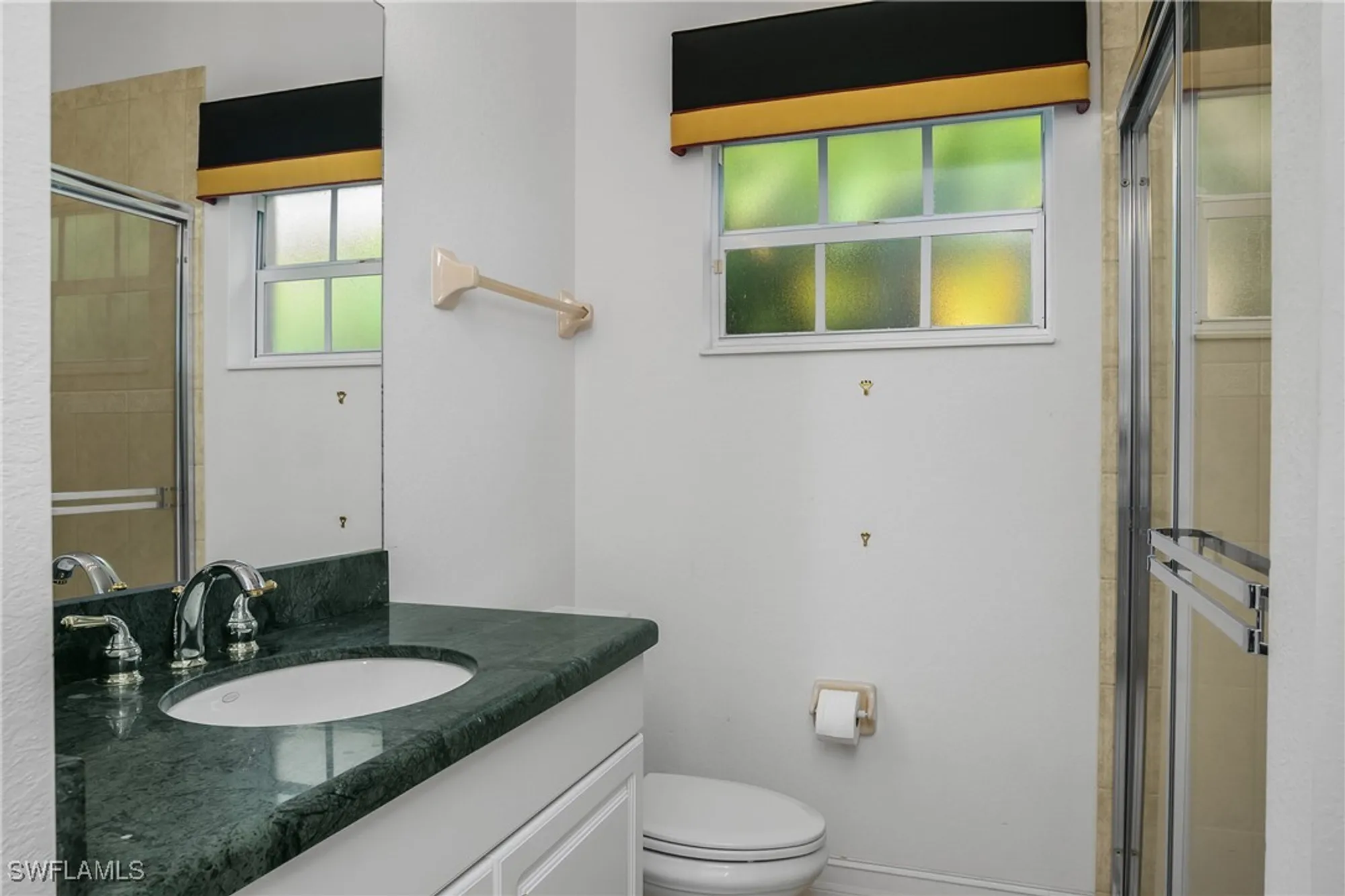 Property Slideshow image 24 of 33 | 151 vista ln, Naples, FL, 34119