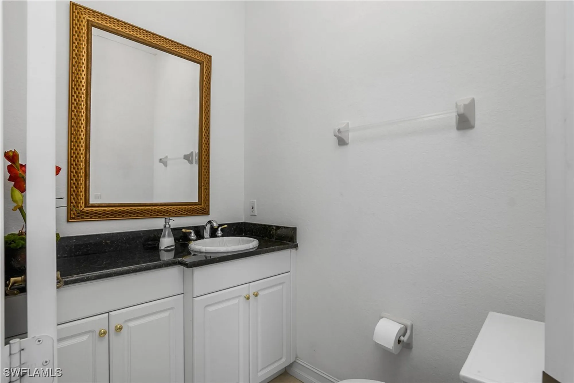 Property Slideshow image 26 of 33 | 151 vista ln, Naples, FL, 34119