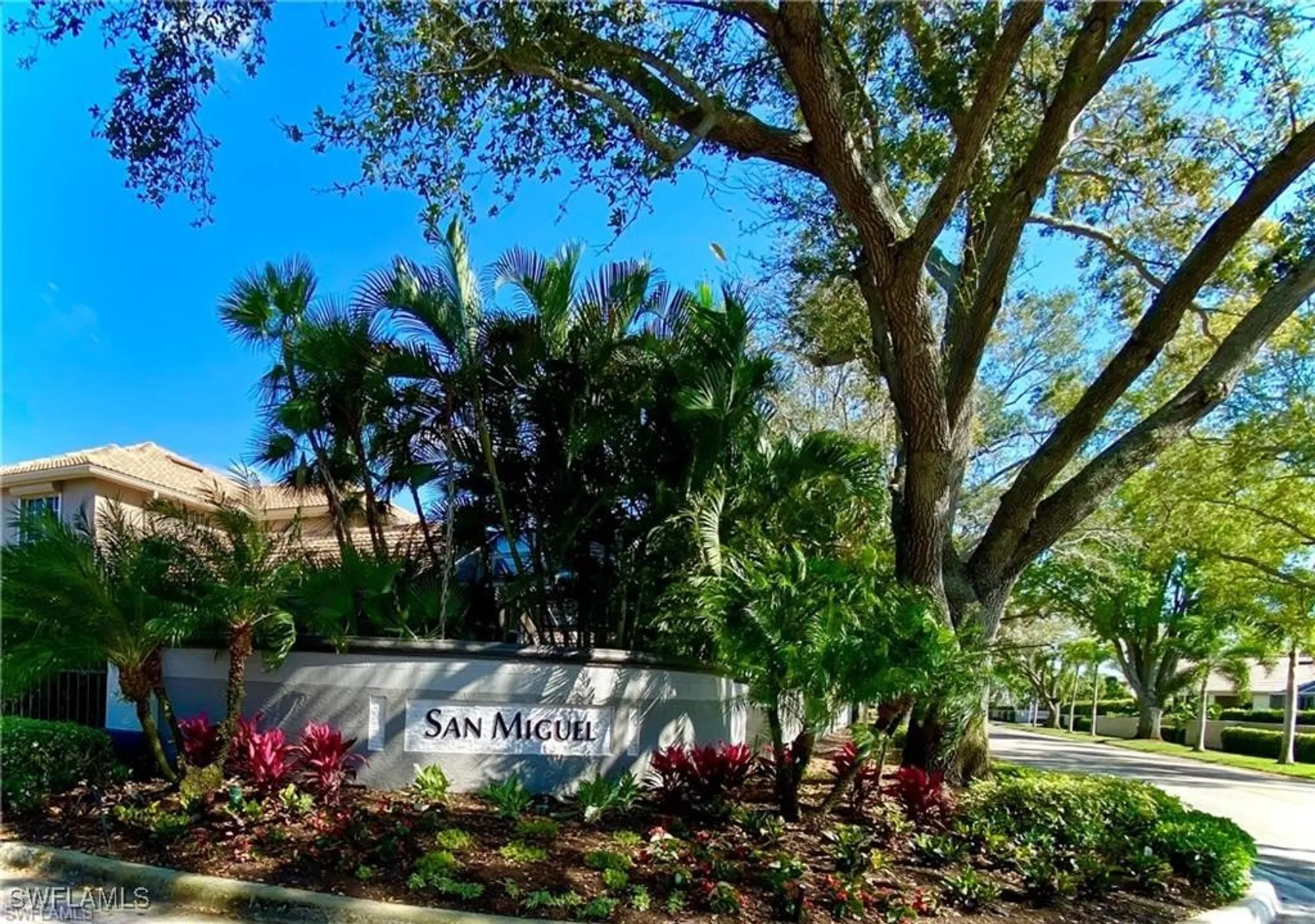 Property Slideshow image 30 of 33 | 151 vista ln, Naples, FL, 34119