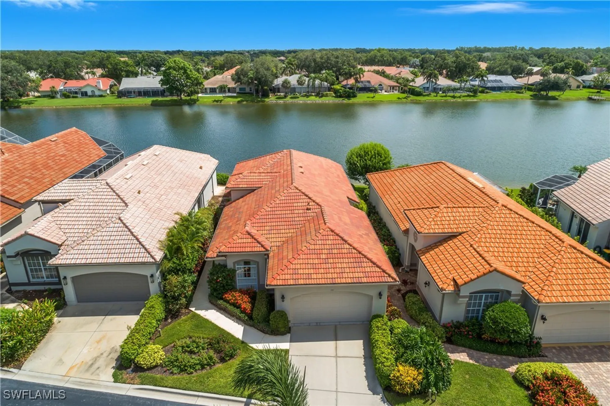 Property Slideshow image 5 of 33 | 151 vista ln, Naples, FL, 34119