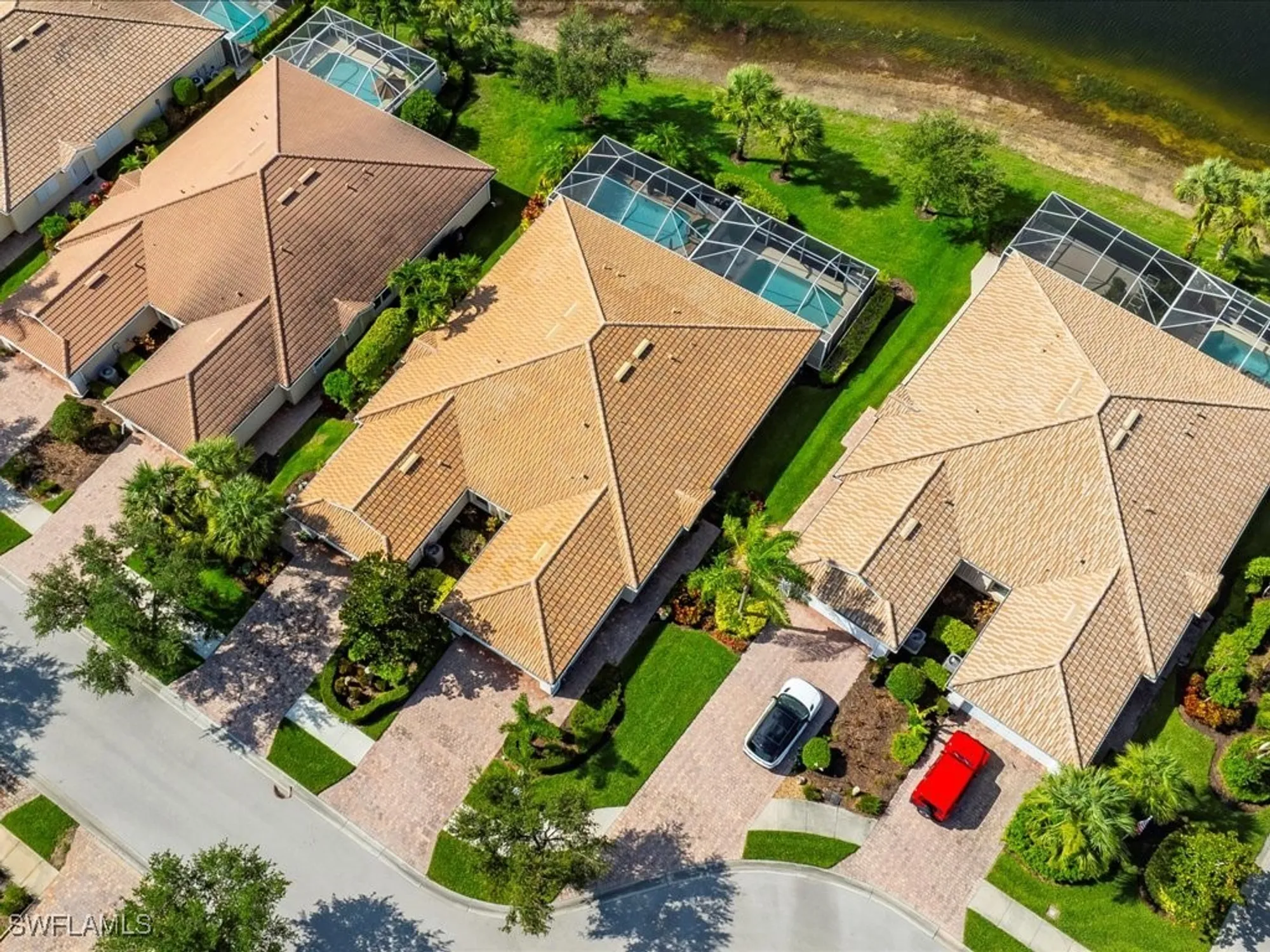 Property Slideshow image 24 of 35 | 8672 genova ct, Naples, FL, 34114