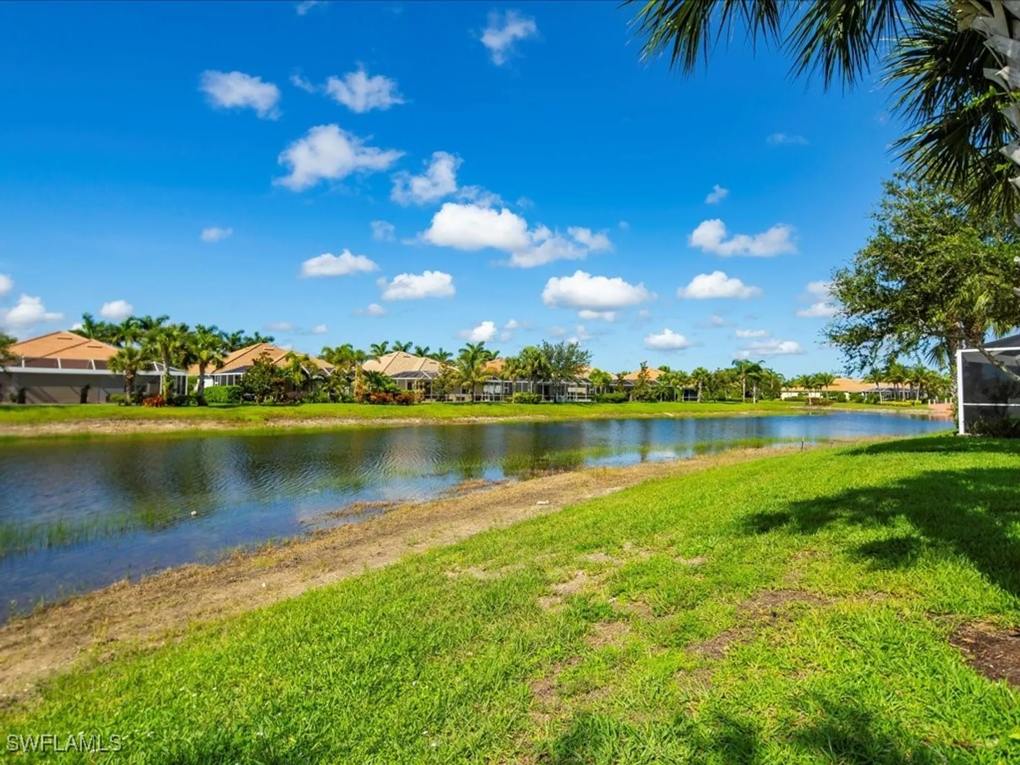 Property Slideshow image 28 of 35 | 8672 genova ct, Naples, FL, 34114