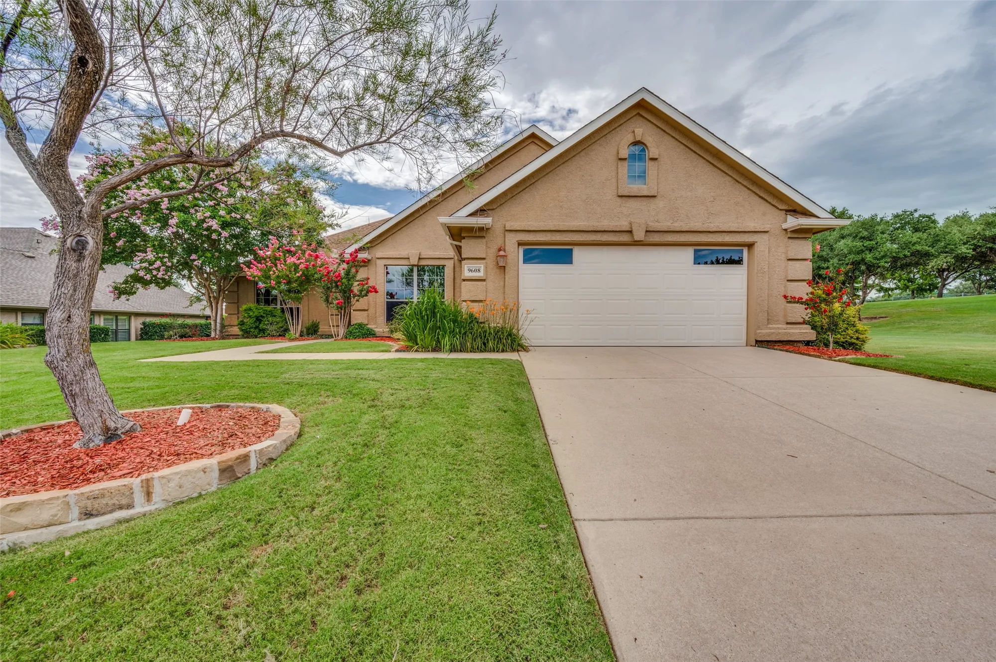 Property Slideshow image 1 of 30 | 9608 callaway ct, Denton, TX, 76207