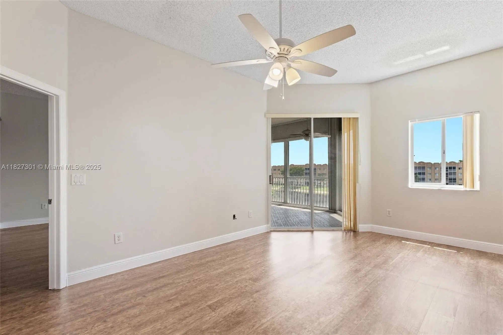 Property Slideshow image 17 of 25 | 7592 granville dr 411, Tamarac, FL, 33321