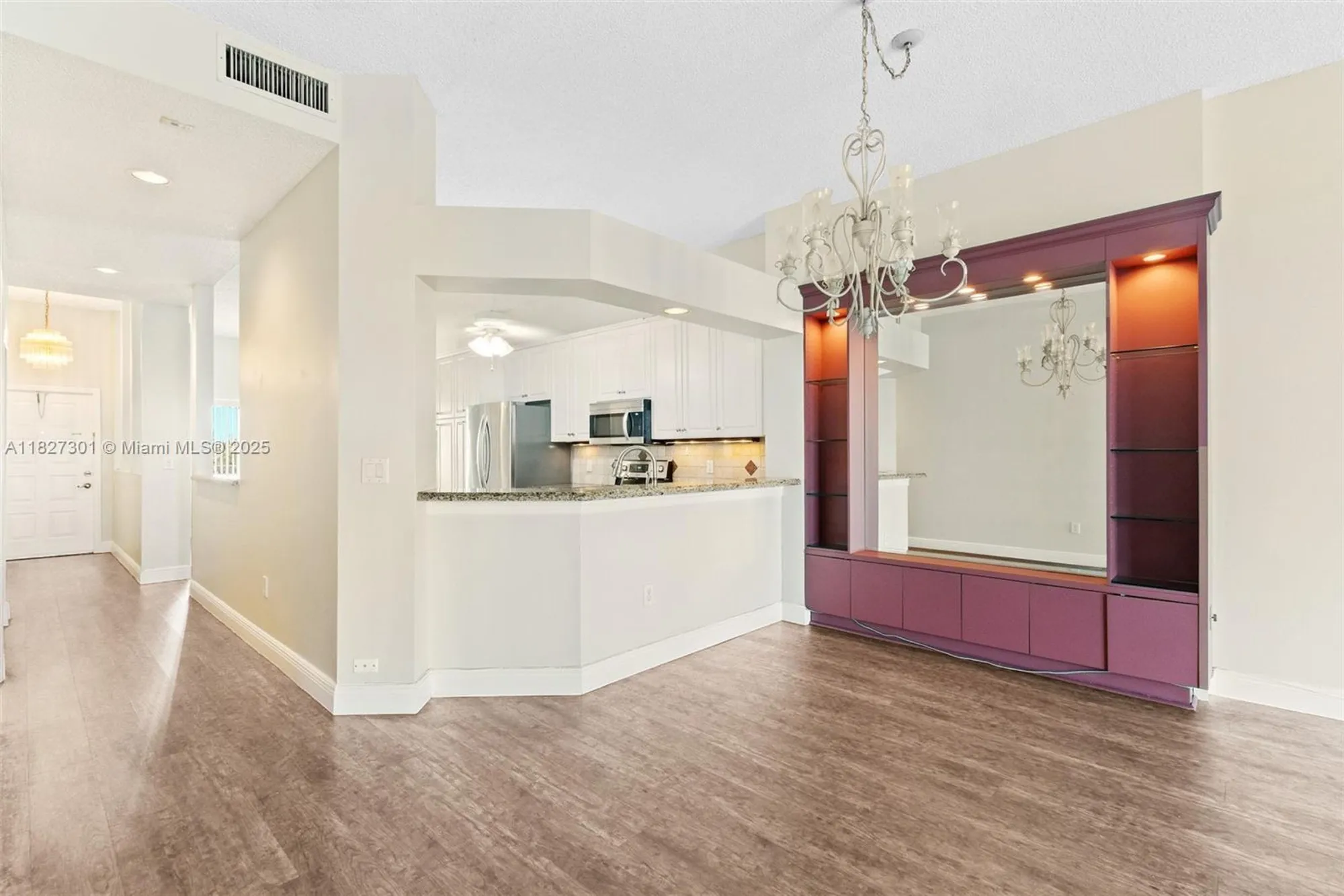 Property Slideshow image 9 of 25 | 7592 granville dr 411, Tamarac, FL, 33321