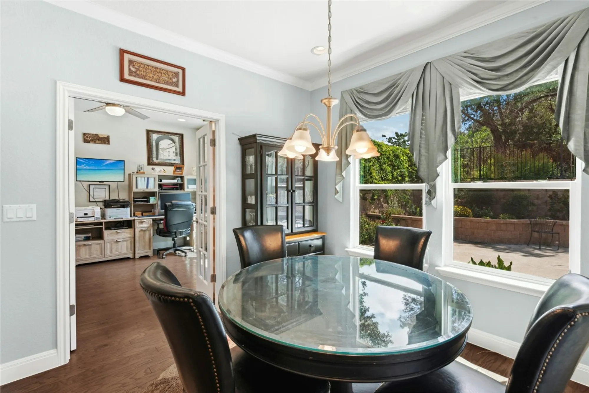 Property Slideshow image 11 of 35 | 205 cypress springs way, Georgetown, TX, 78633