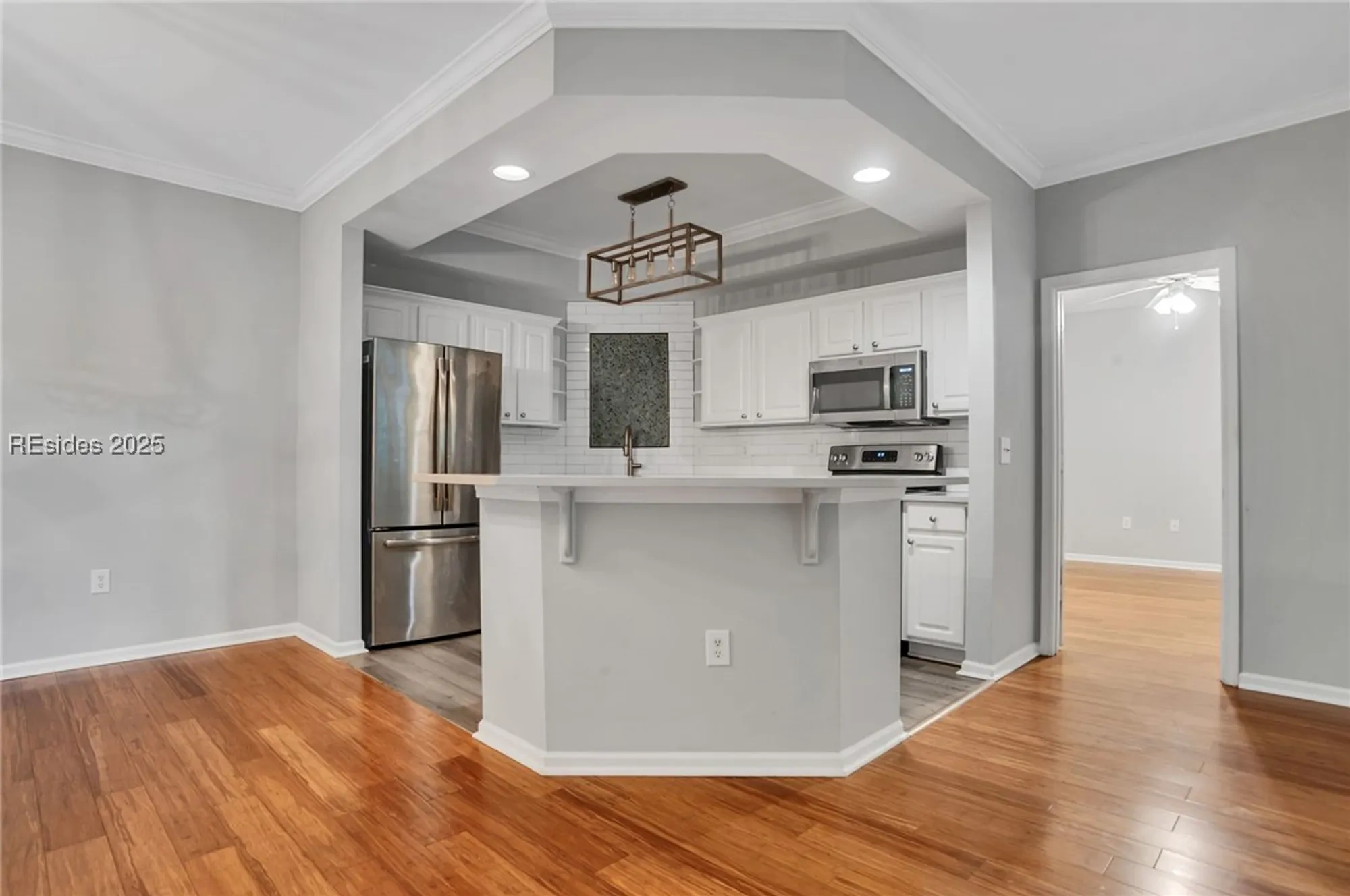 Property Slideshow image 10 of 35 | 380 marshland rd e26, Hilton Head Island, SC, 29926