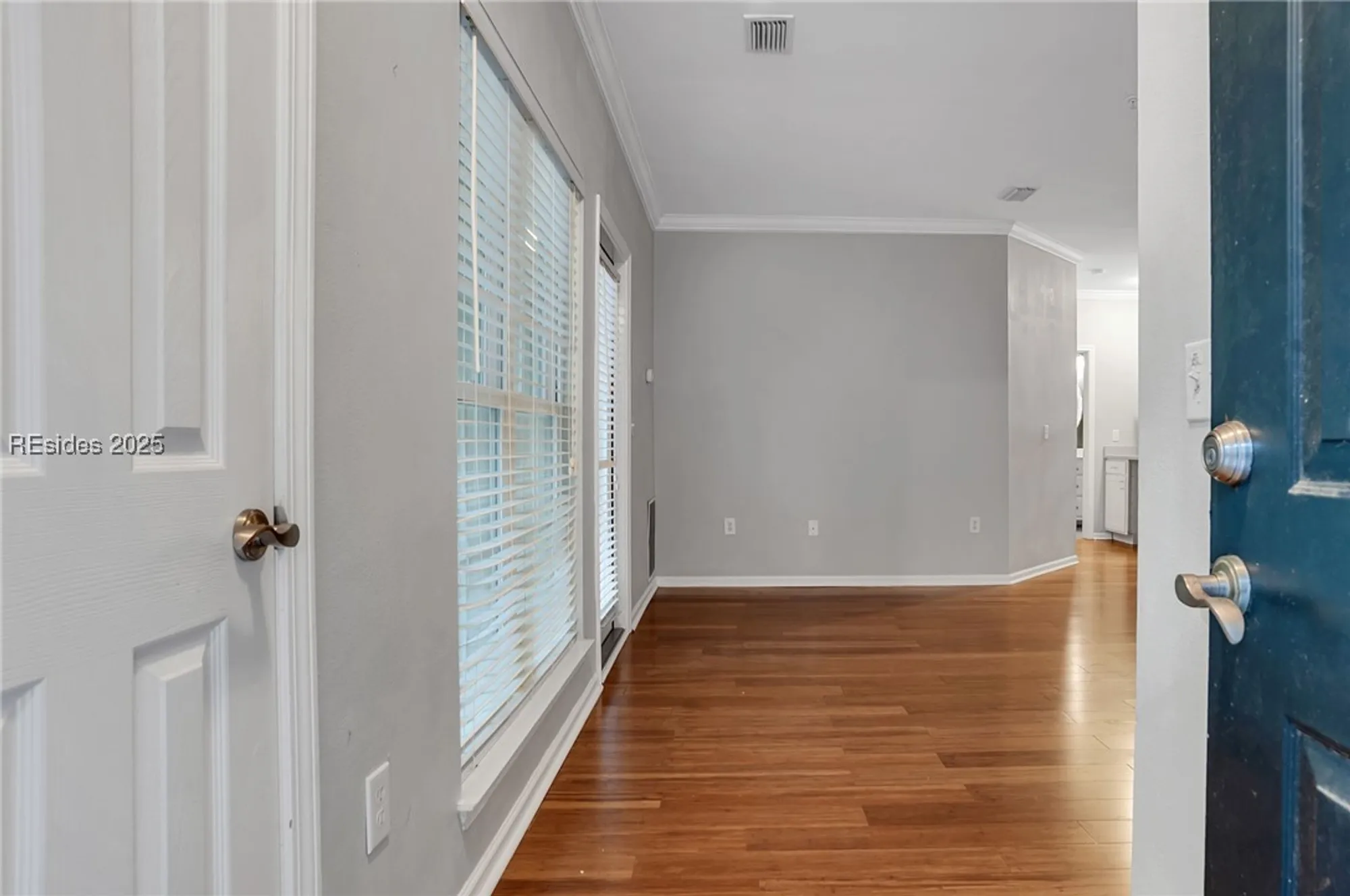 Property Slideshow image 4 of 35 | 380 marshland rd e26, Hilton Head Island, SC, 29926