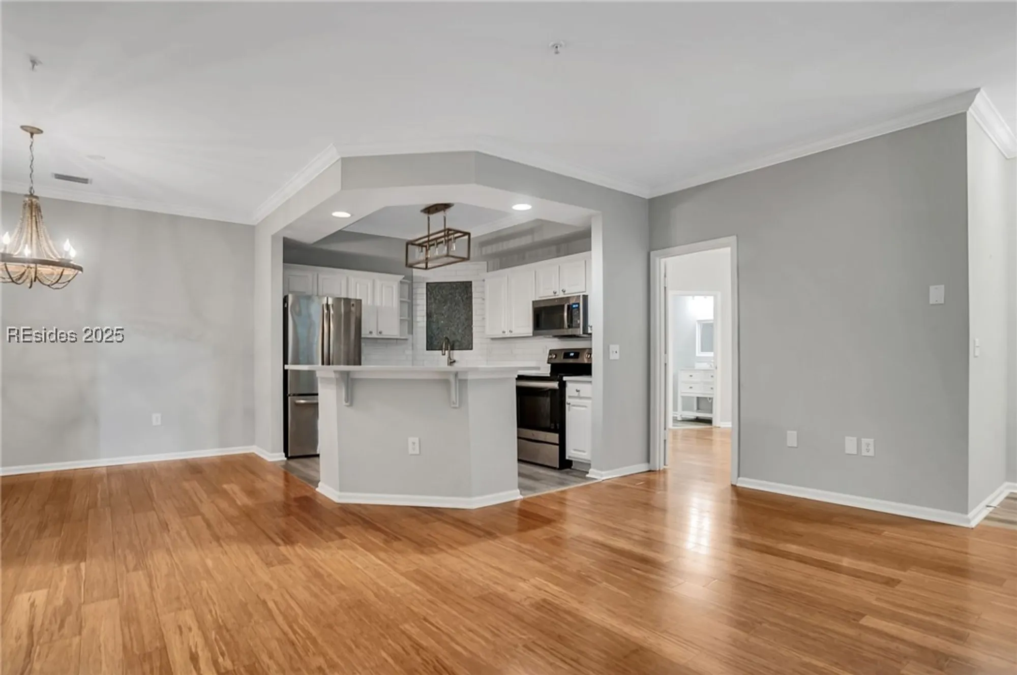 Property Slideshow image 9 of 35 | 380 marshland rd e26, Hilton Head Island, SC, 29926