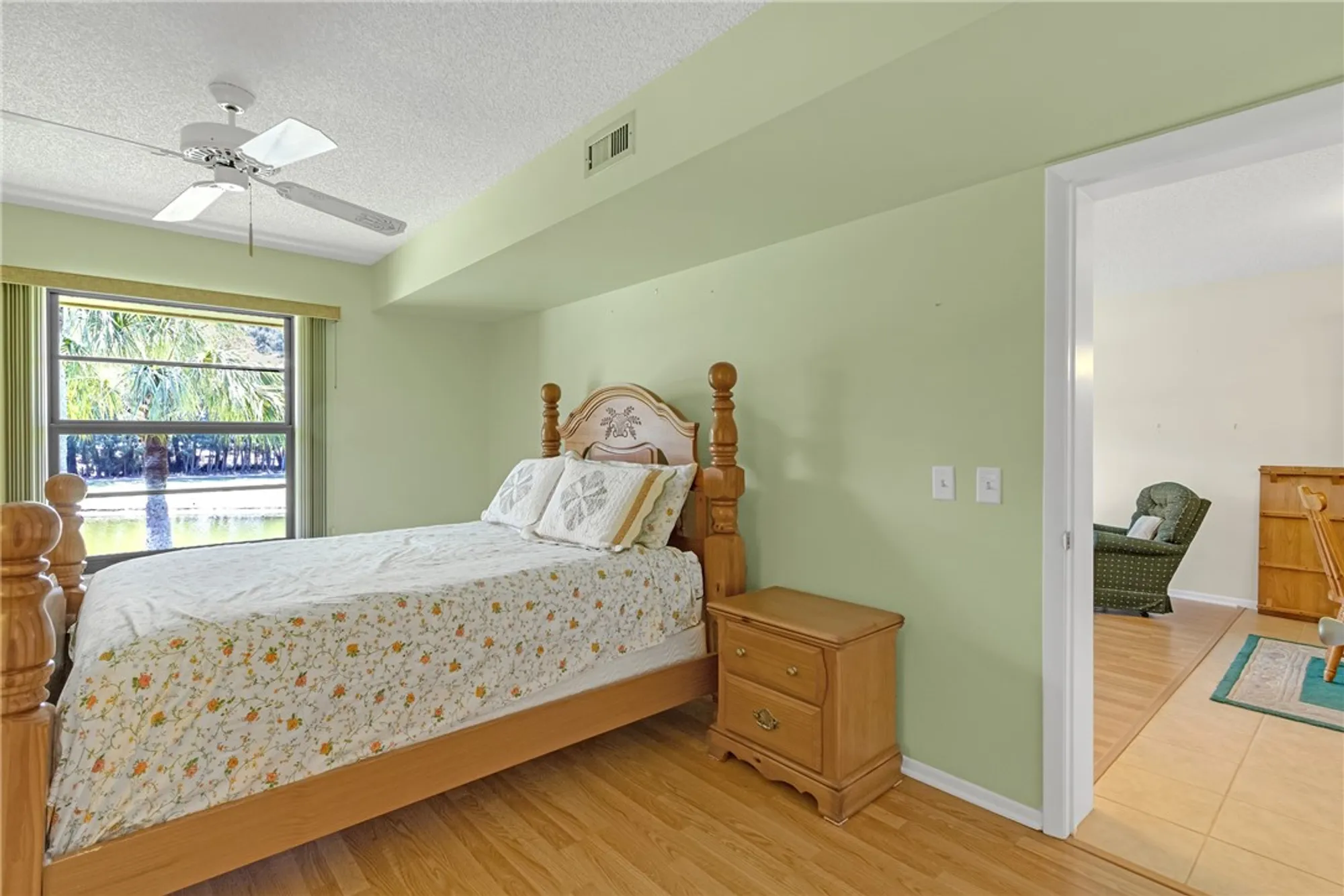 Property Slideshow image 12 of 36 | 12 plantation dr apt 205, Vero Beach, FL, 32966