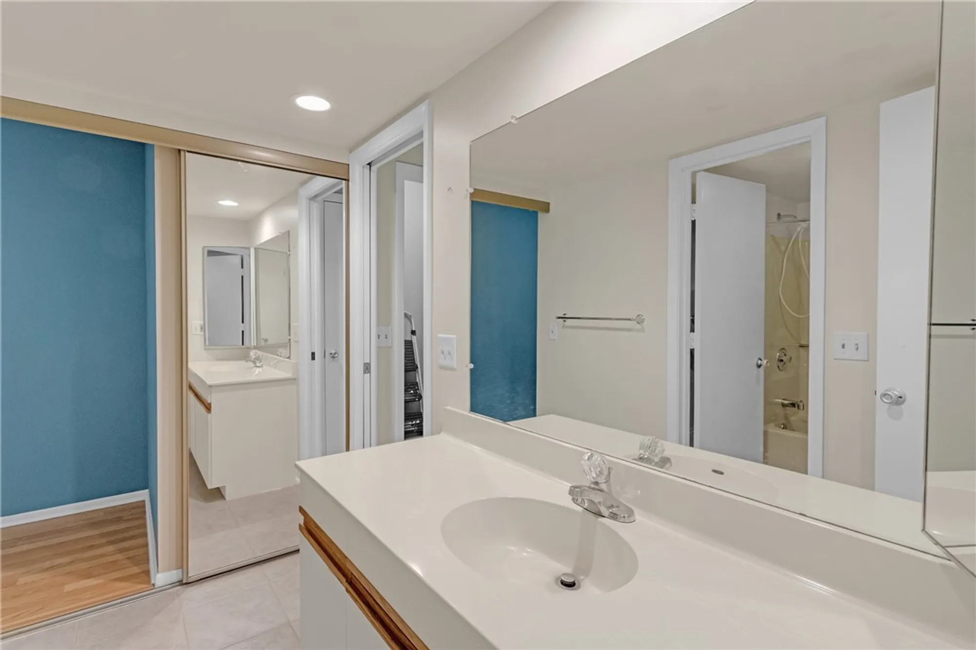 Property Slideshow image 20 of 36 | 12 plantation dr apt 205, Vero Beach, FL, 32966