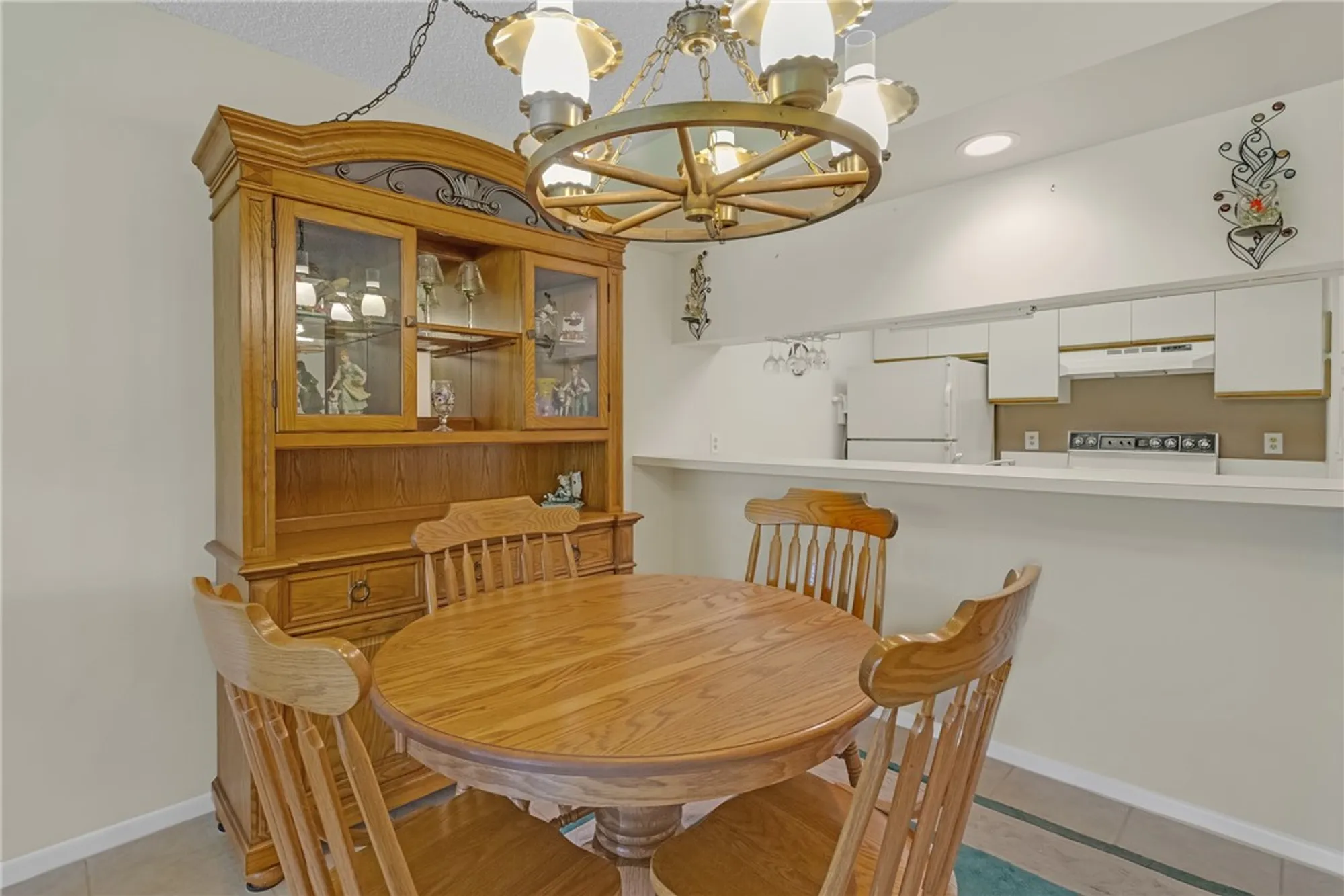 Property Slideshow image 5 of 36 | 12 plantation dr apt 205, Vero Beach, FL, 32966