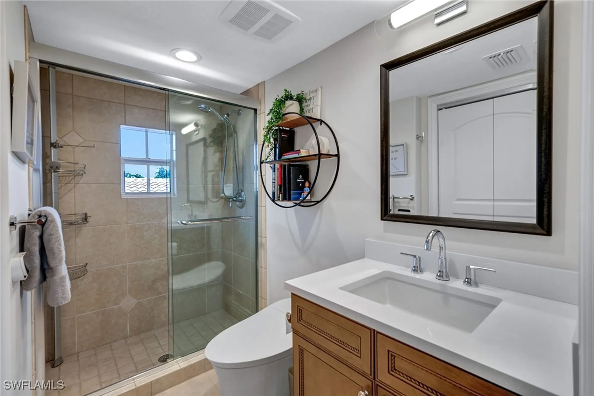 Property Slideshow image 16 of 39 | 709 teal ct, Naples, FL, 34108
