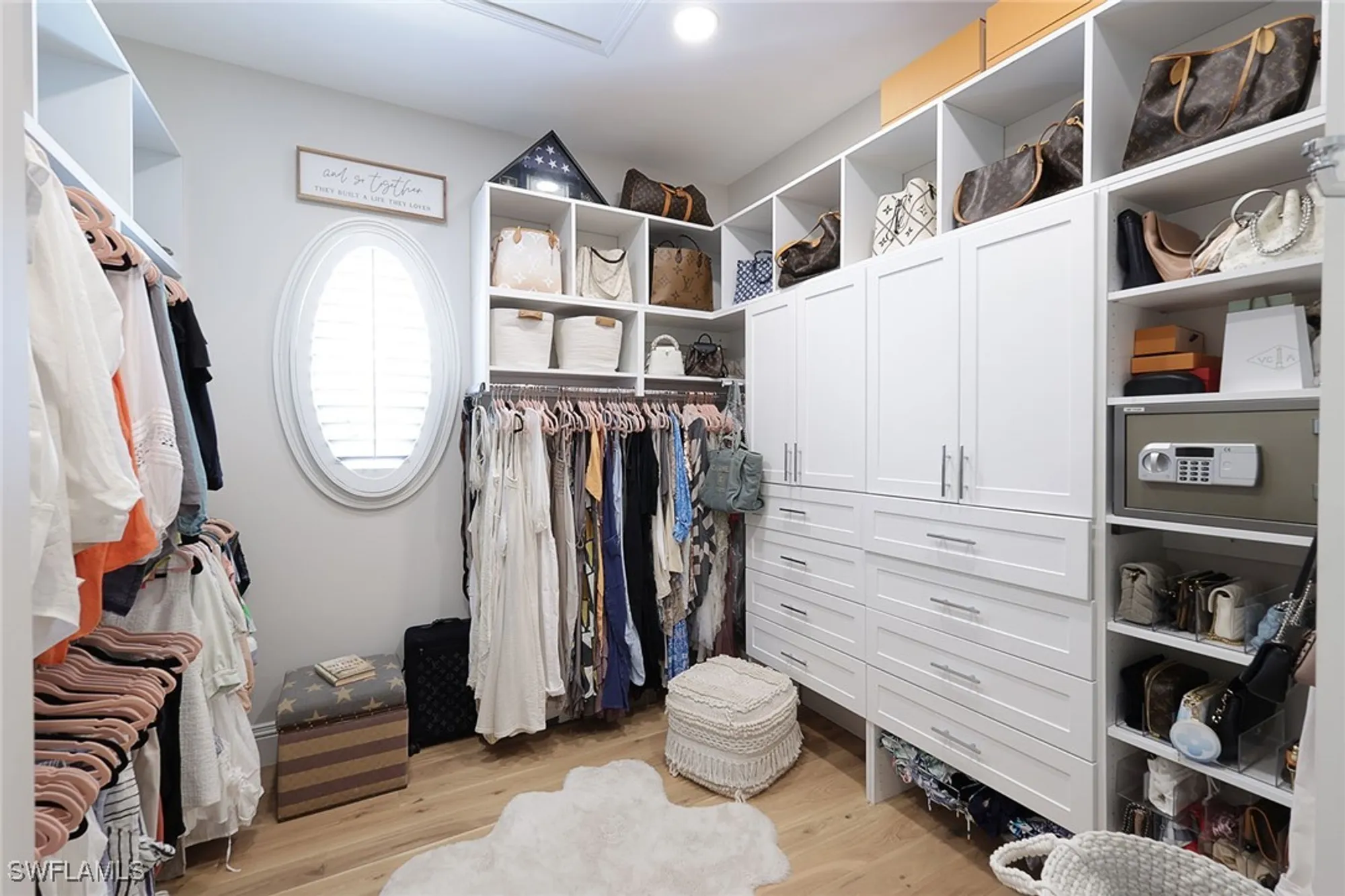 Property Slideshow image 10 of 39 | 709 teal ct, Naples, FL, 34108