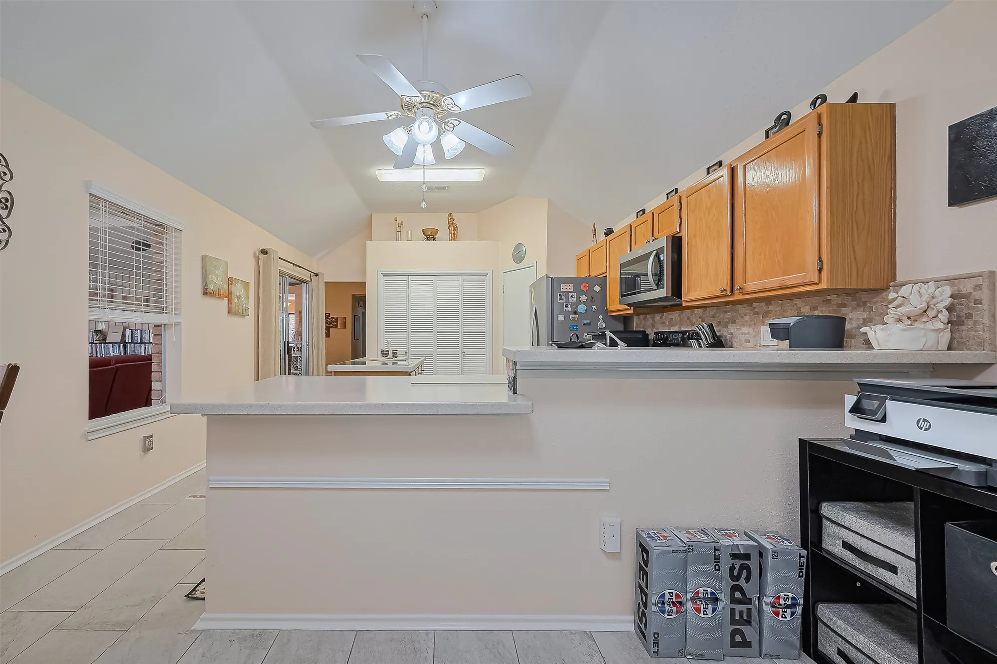 Property Slideshow image 14 of 46 | 2738 n larkspur cir, Pearland, TX, 77584