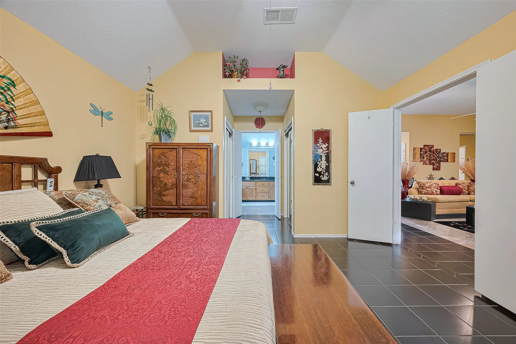 Property Slideshow image 24 of 46 | 2738 n larkspur cir, Pearland, TX, 77584