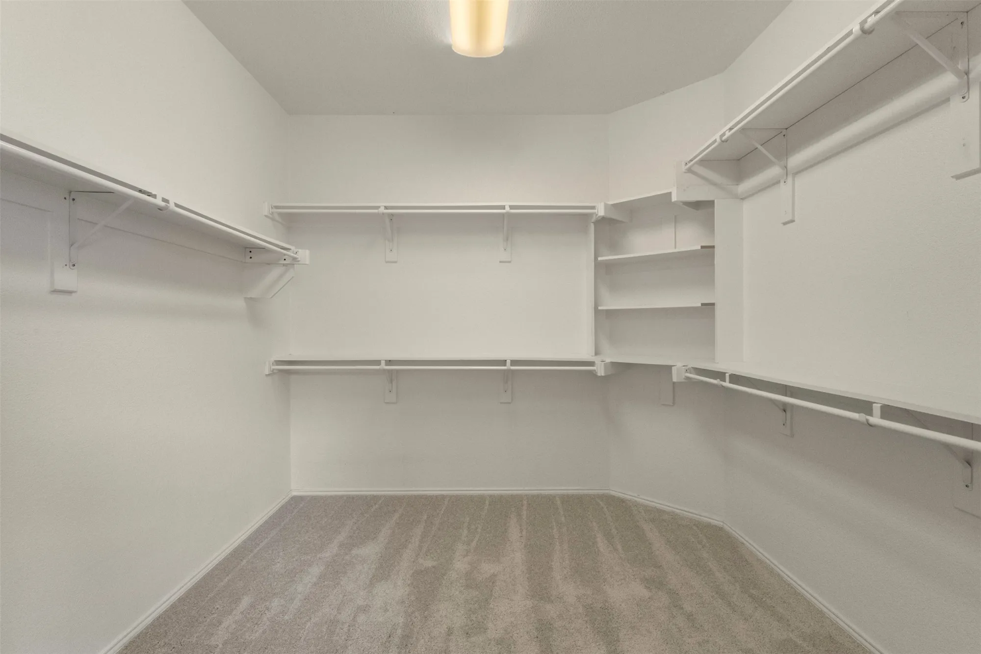 Property Slideshow image 17 of 38 | 6655 dewees ln, Frisco, TX, 75036