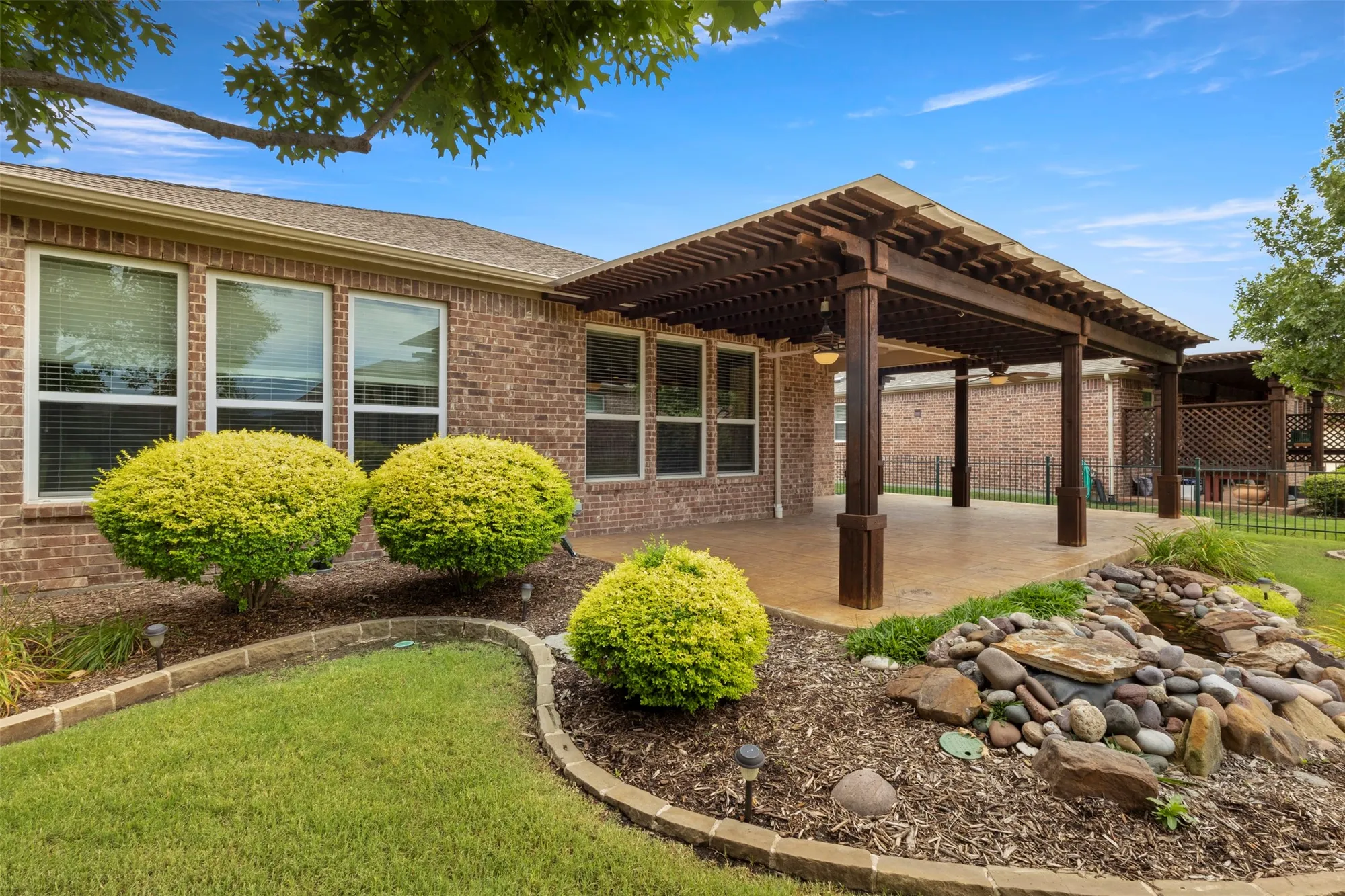 Property Slideshow image 29 of 38 | 6655 dewees ln, Frisco, TX, 75036