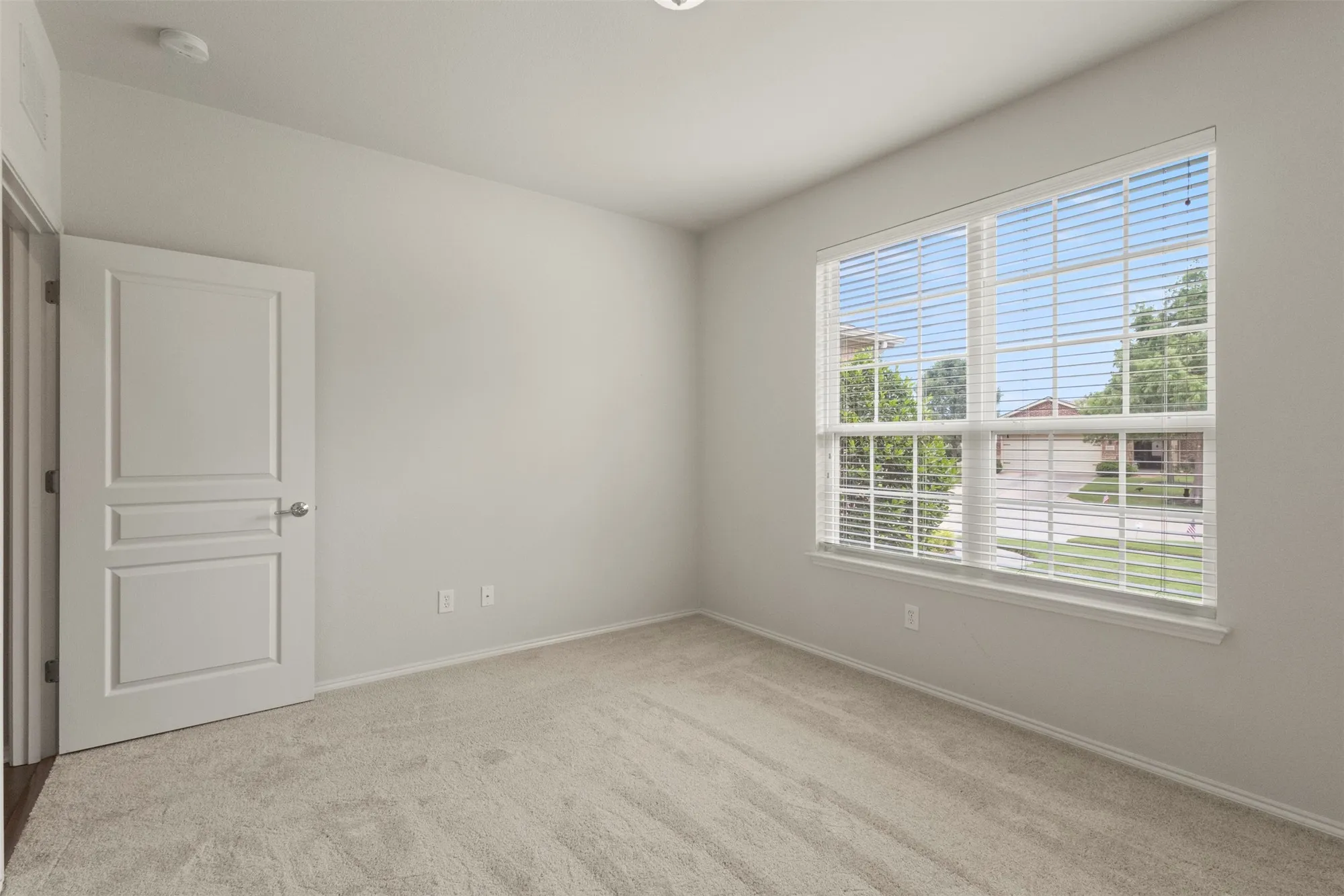 Property Slideshow image 23 of 38 | 6655 dewees ln, Frisco, TX, 75036