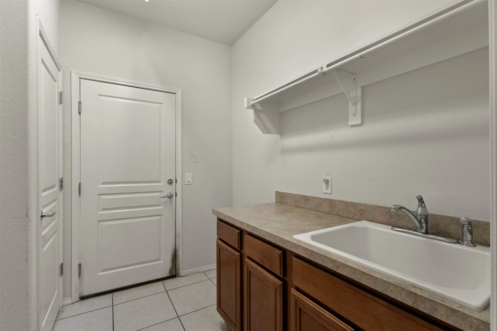 Property Slideshow image 30 of 38 | 6655 dewees ln, Frisco, TX, 75036