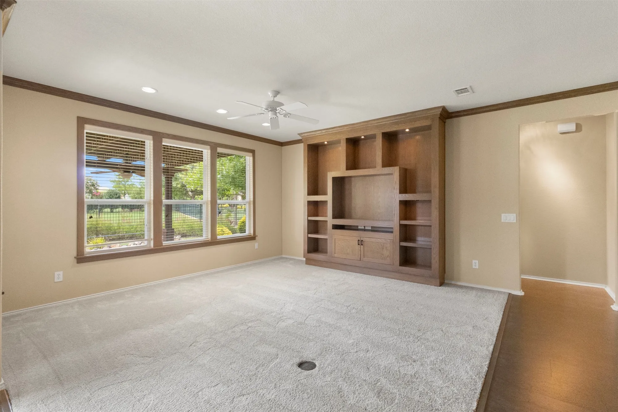 Property Slideshow image 7 of 38 | 6655 dewees ln, Frisco, TX, 75036