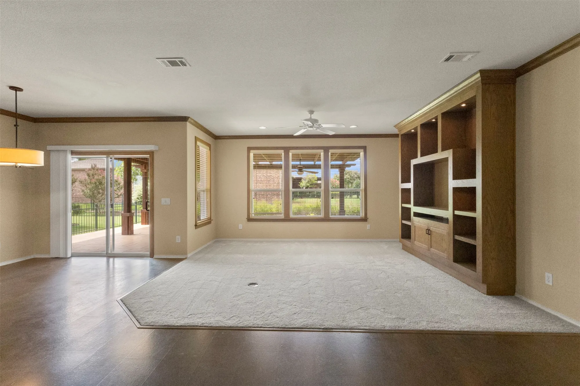 Property Slideshow image 8 of 38 | 6655 dewees ln, Frisco, TX, 75036