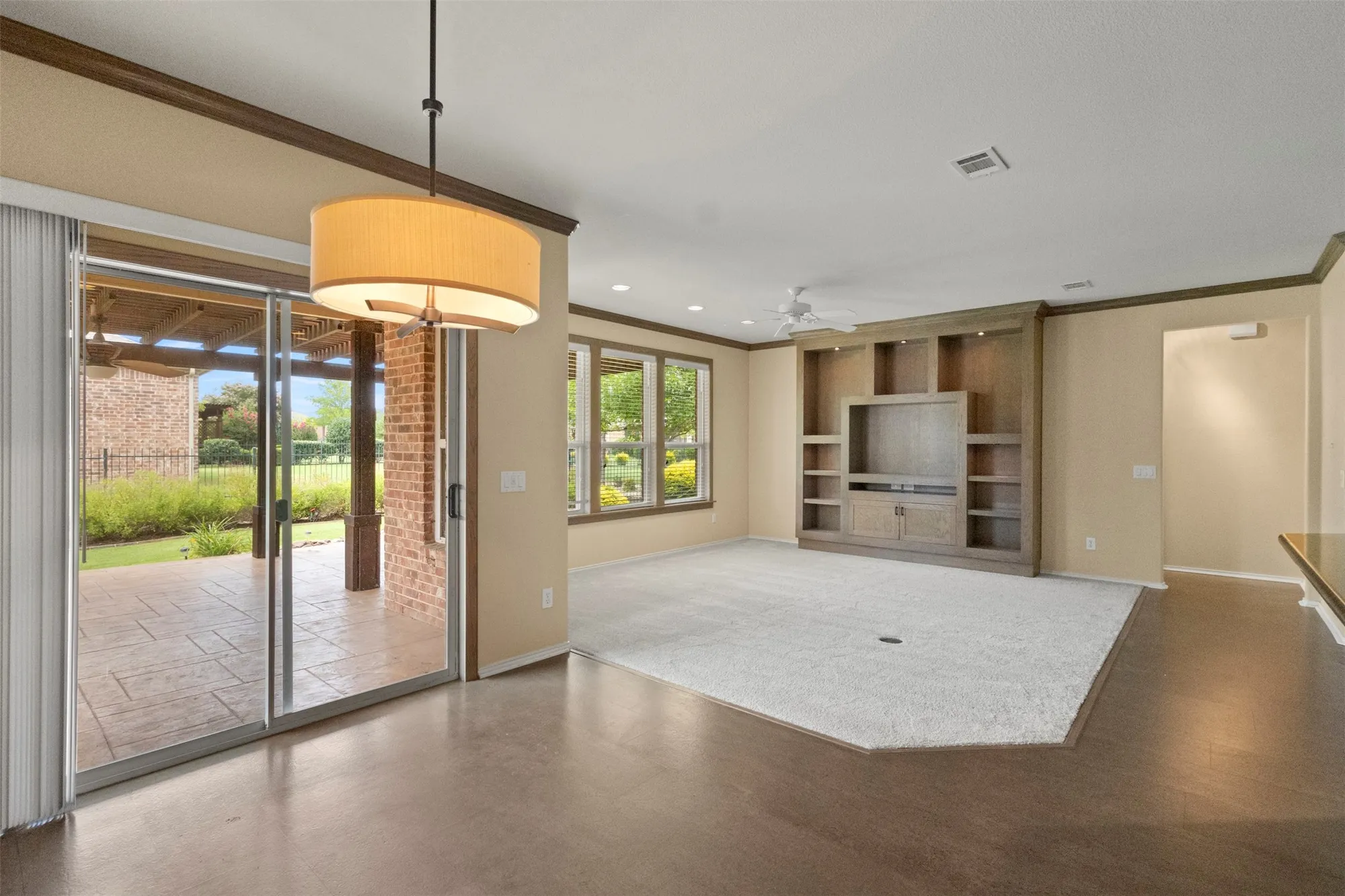 Property Slideshow image 9 of 38 | 6655 dewees ln, Frisco, TX, 75036