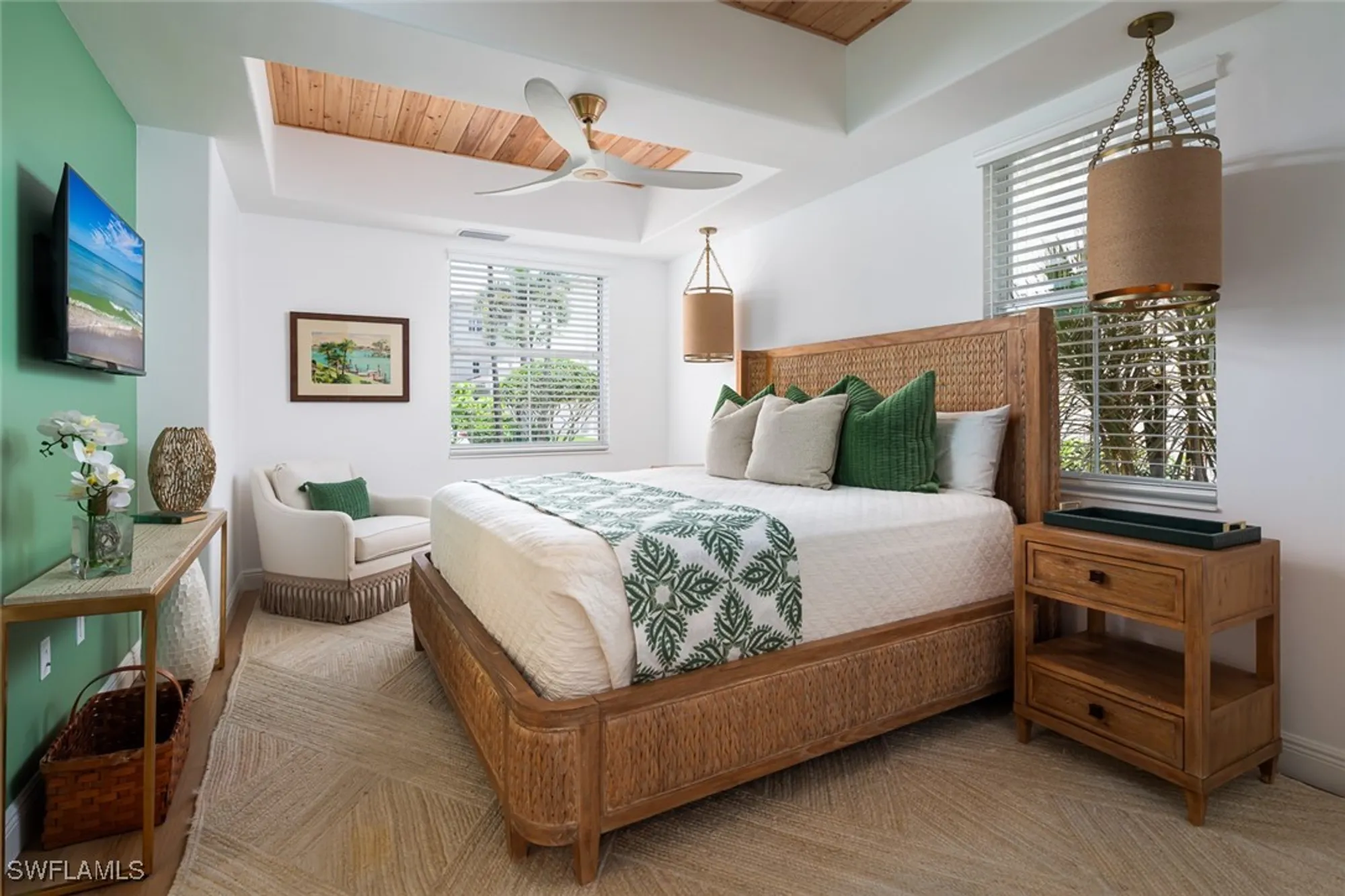 Property Slideshow image 15 of 33 | 575 avellino isles cir # 102, Naples, FL, 34119