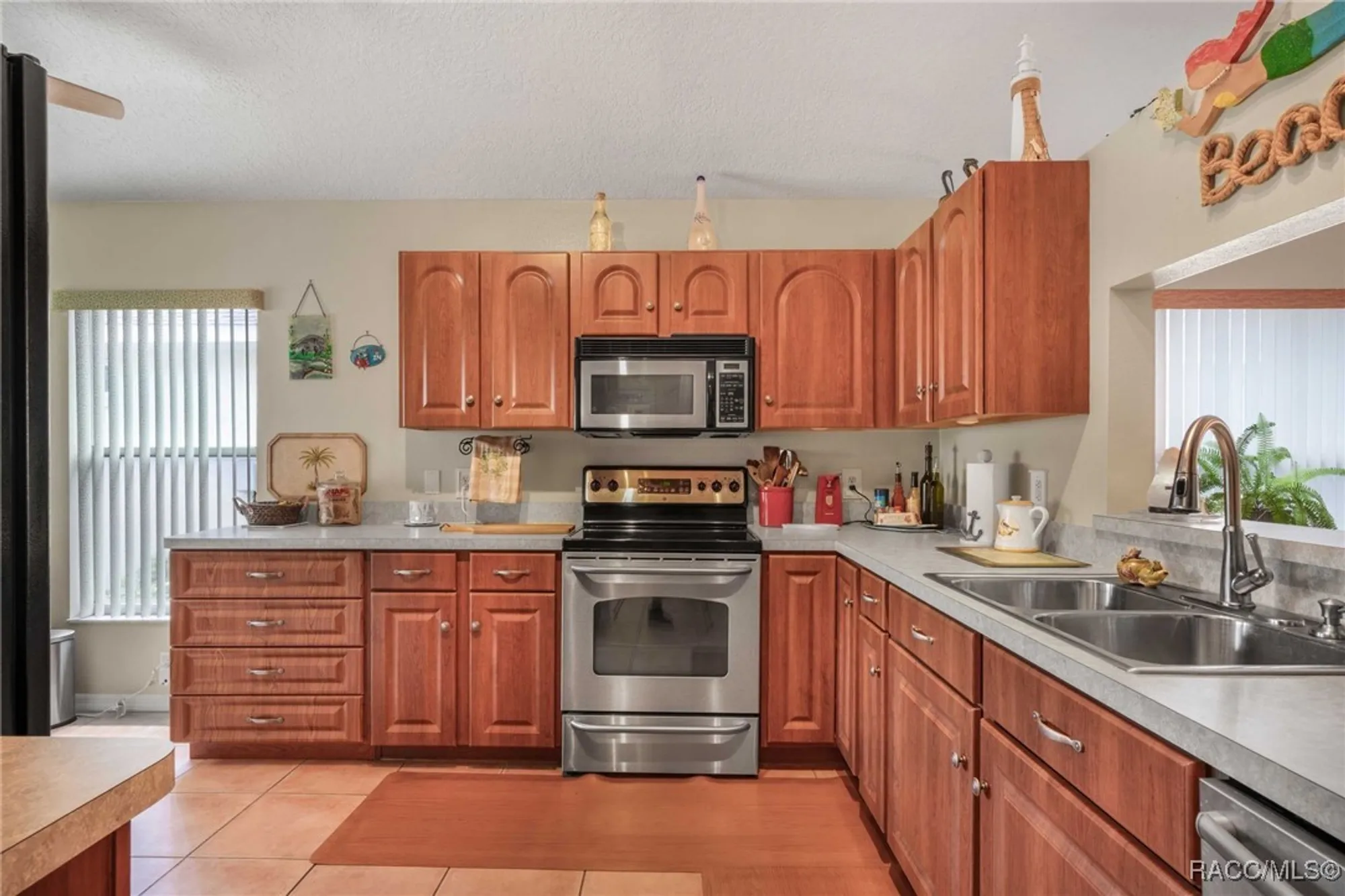 Property Slideshow image 15 of 50 | 6354 w cannondale dr, Crystal River, FL, 34429