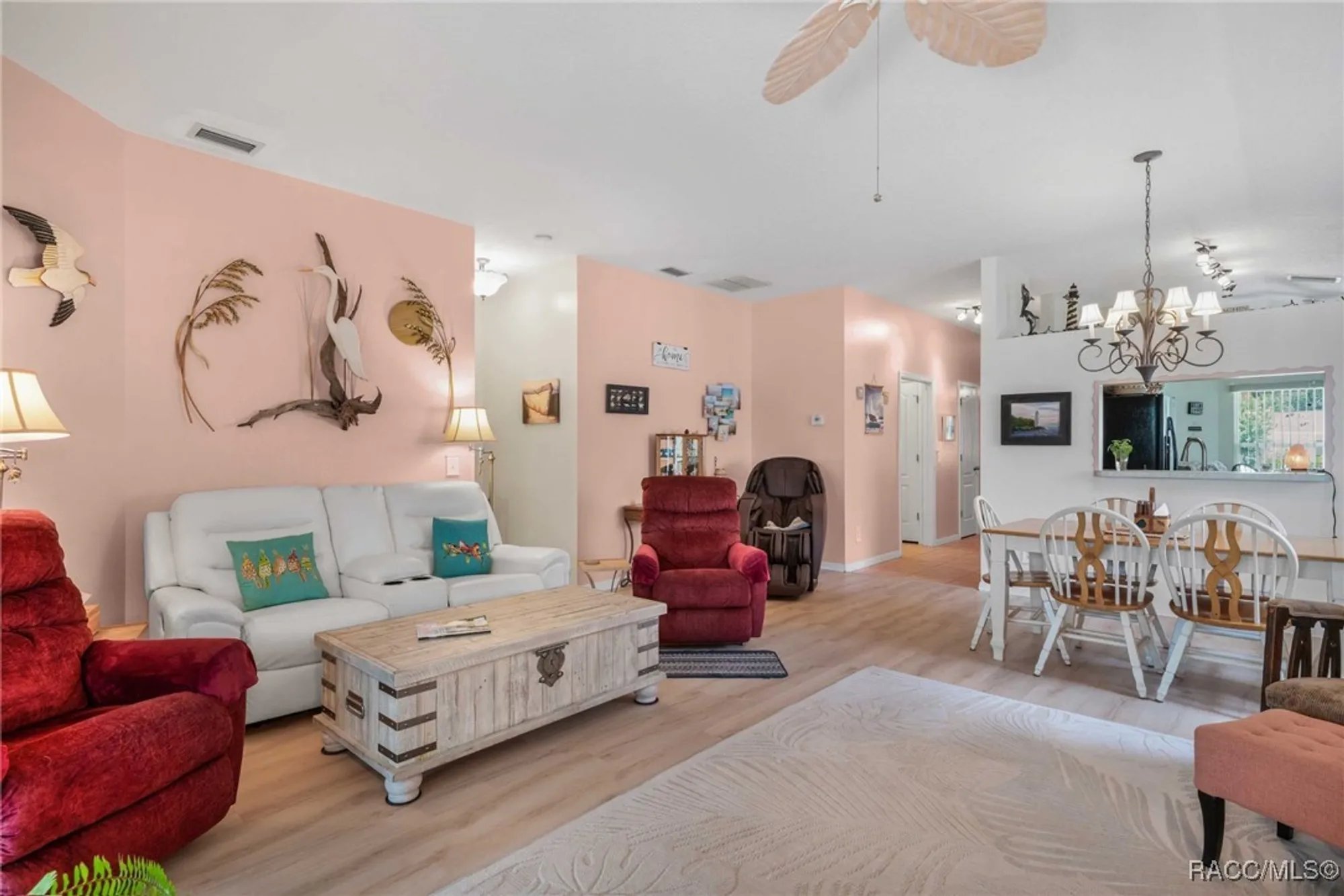 Property Slideshow image 10 of 50 | 6354 w cannondale dr, Crystal River, FL, 34429