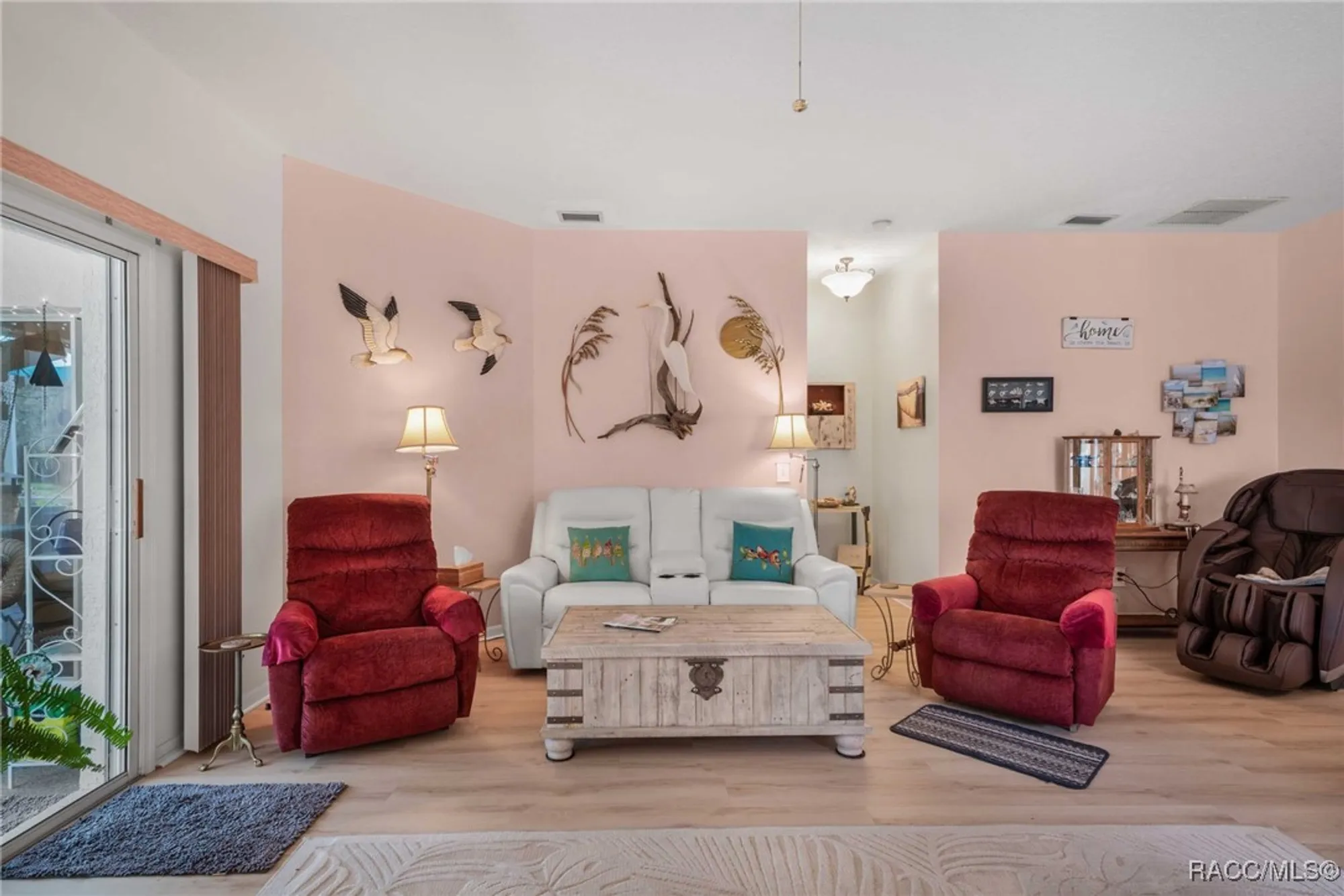 Property Slideshow image 11 of 50 | 6354 w cannondale dr, Crystal River, FL, 34429