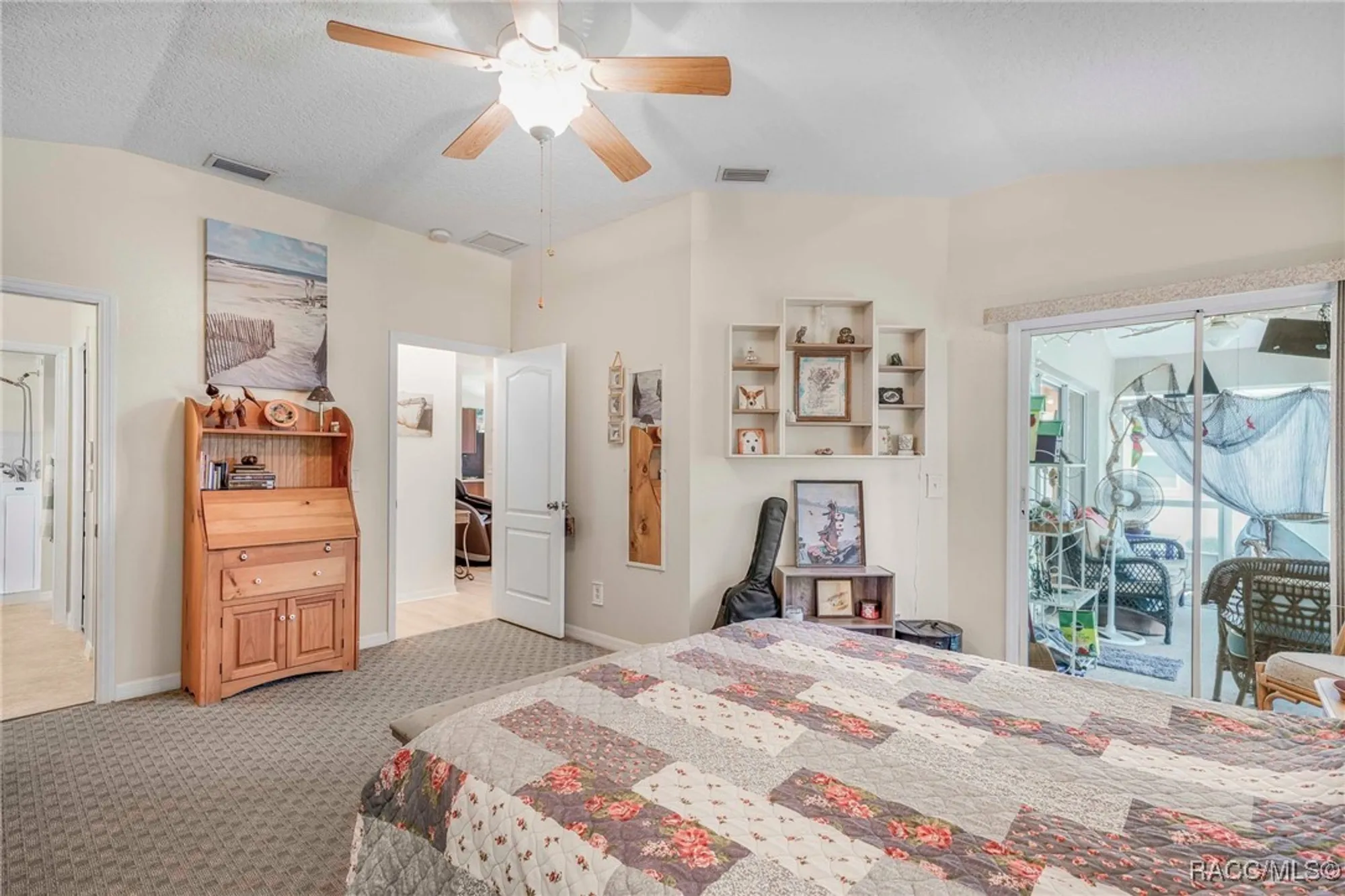 Property Slideshow image 21 of 50 | 6354 w cannondale dr, Crystal River, FL, 34429