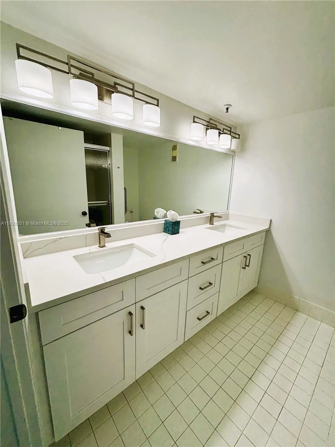 Property Slideshow image 14 of 23 | 6080 huntwick ter apt 305, Delray Beach, FL, 33484