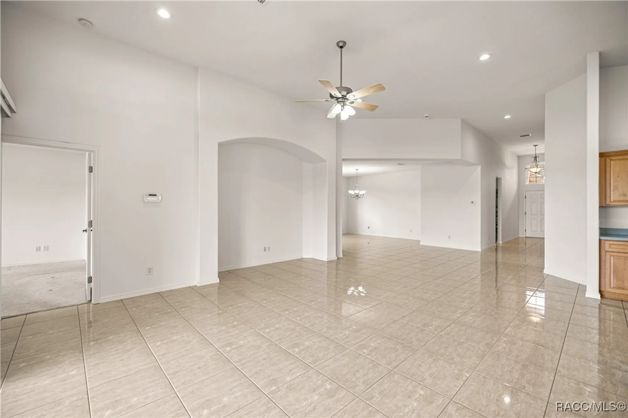Property Slideshow image 18 of 88 | 1328 w diamond shore loop, Hernando, FL, 34442