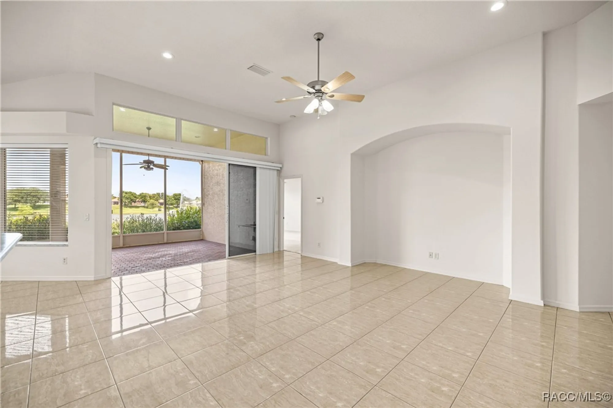 Property Slideshow image 11 of 88 | 1328 w diamond shore loop, Hernando, FL, 34442