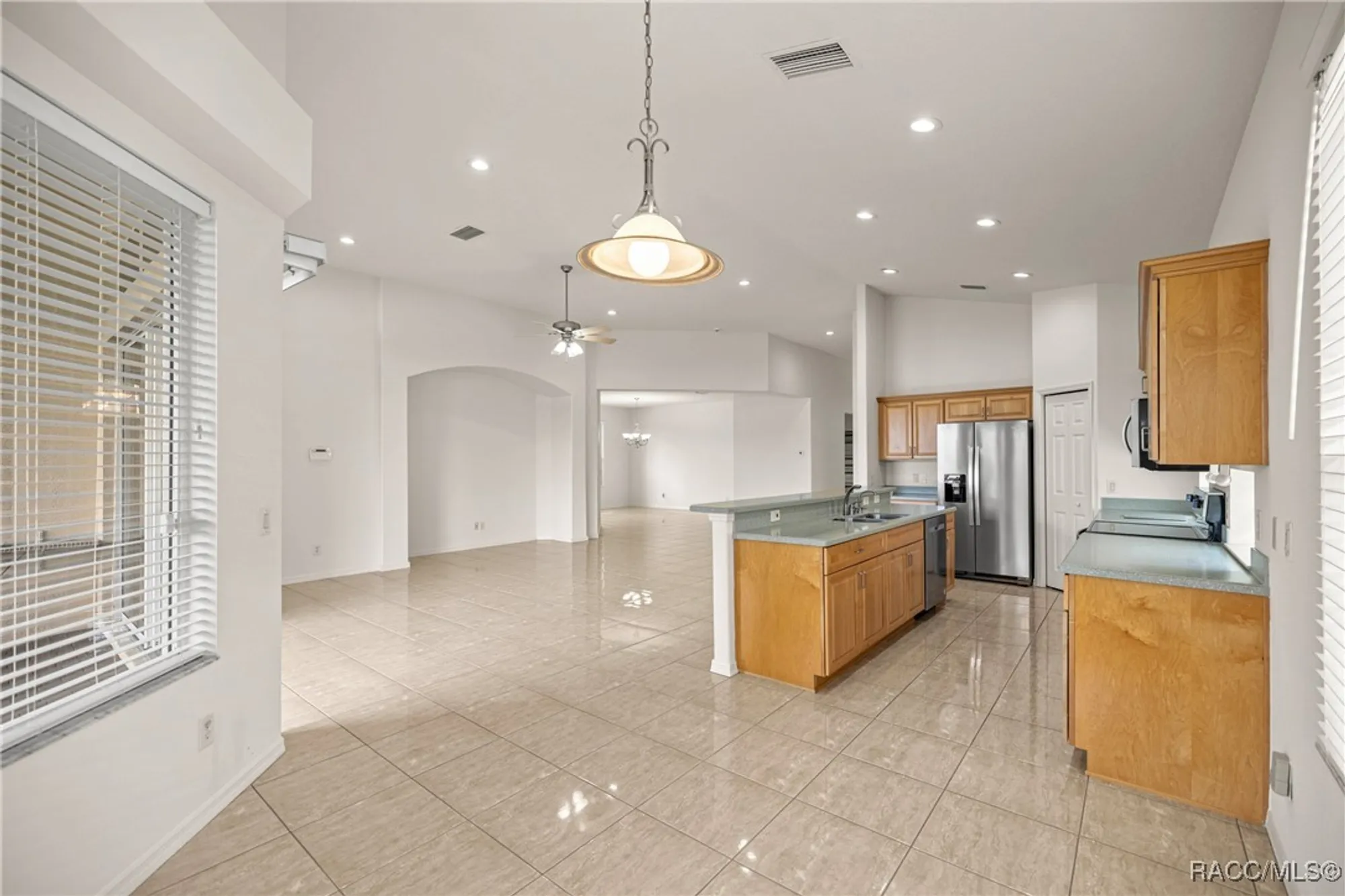 Property Slideshow image 13 of 88 | 1328 w diamond shore loop, Hernando, FL, 34442