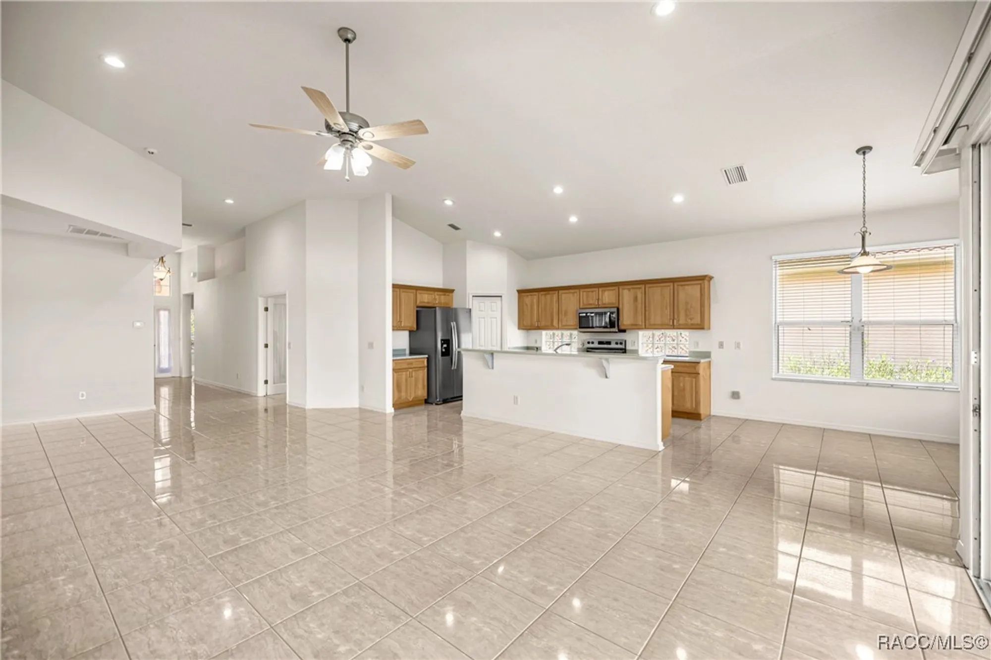 Property Slideshow image 20 of 88 | 1328 w diamond shore loop, Hernando, FL, 34442