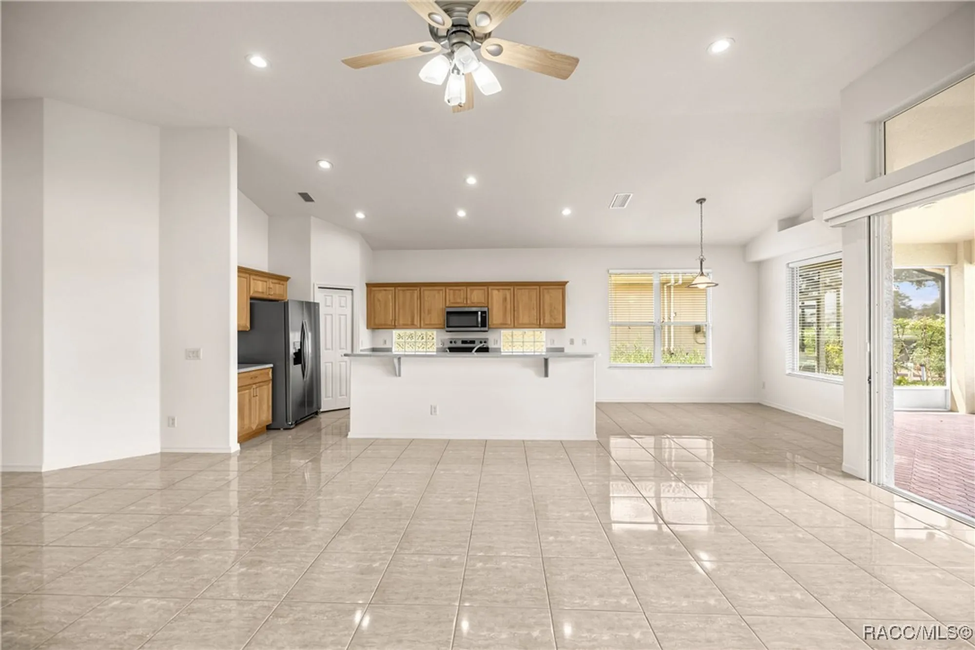 Property Slideshow image 21 of 88 | 1328 w diamond shore loop, Hernando, FL, 34442