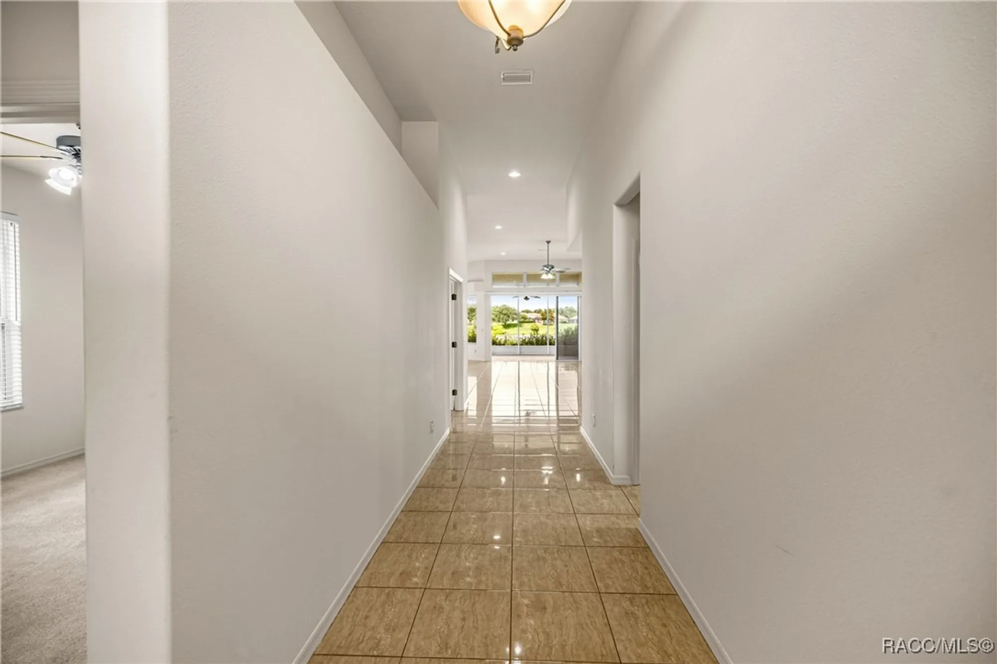 Property Slideshow image 8 of 88 | 1328 w diamond shore loop, Hernando, FL, 34442