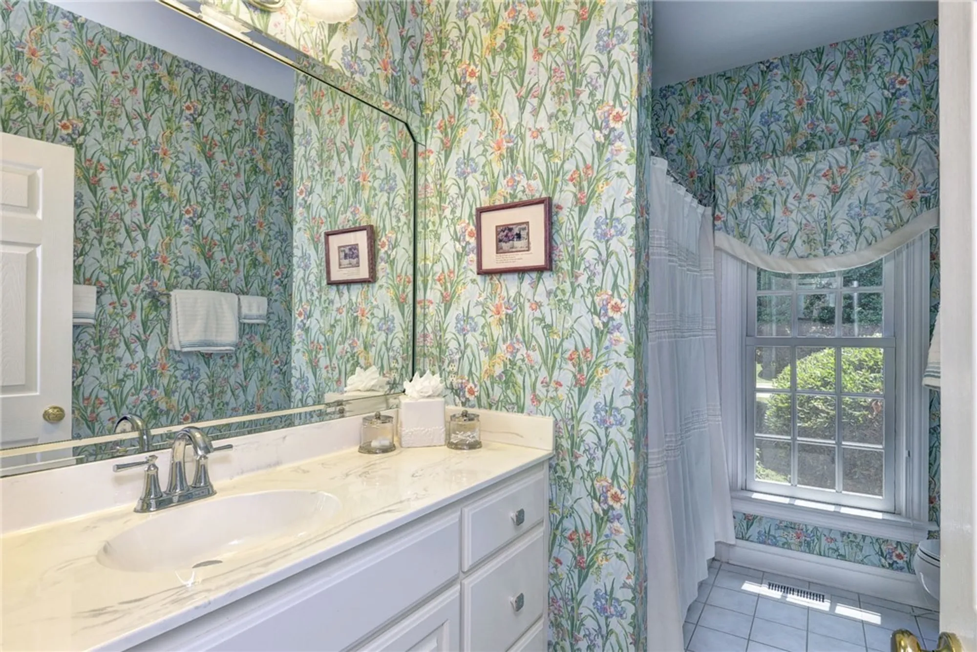 Property Slideshow image 22 of 50 | 2093 harpers mill, Williamsburg, VA, 23185