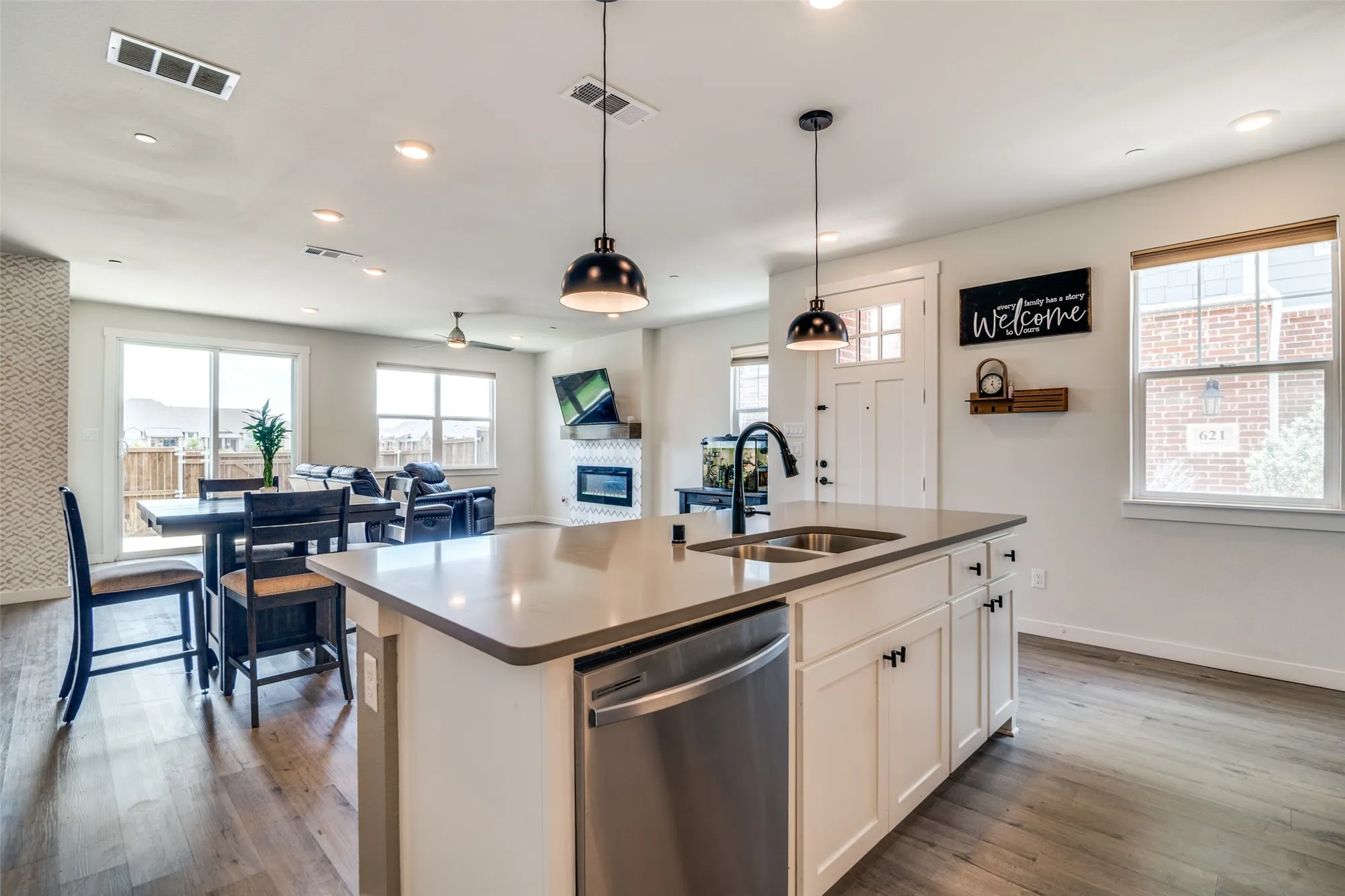 Property Slideshow image 11 of 25 | 619 laurel ln, Wylie, TX, 75098