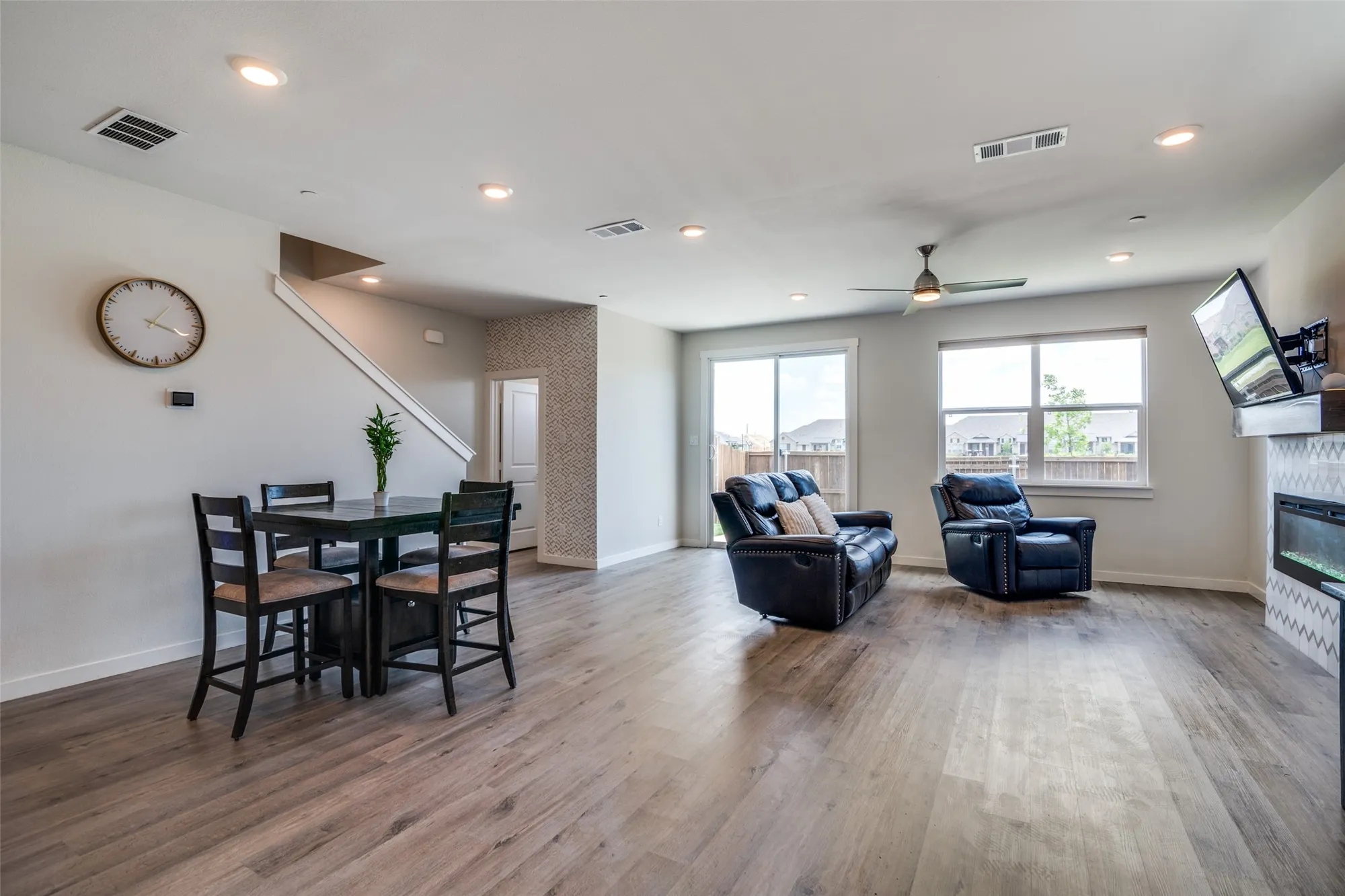 Property Slideshow image 5 of 25 | 619 laurel ln, Wylie, TX, 75098